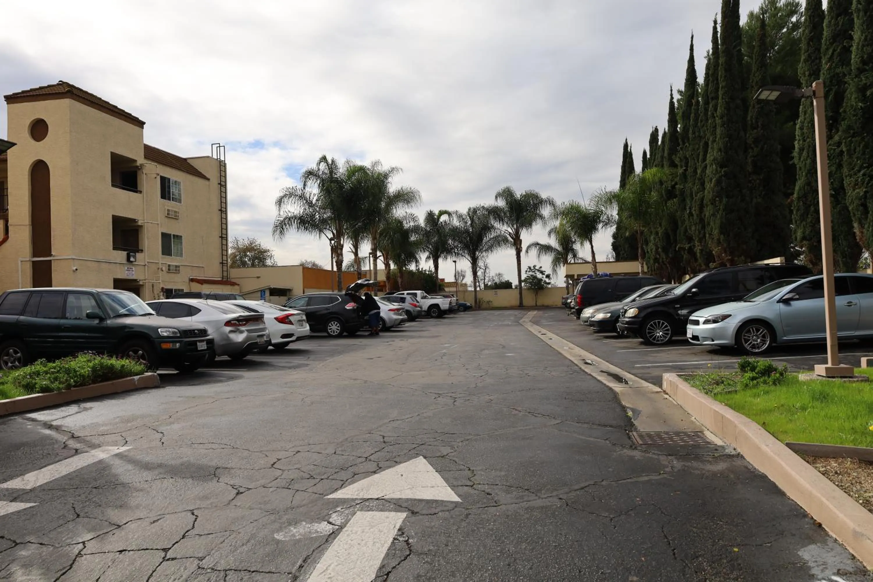 Facade/entrance in Lambert Inn