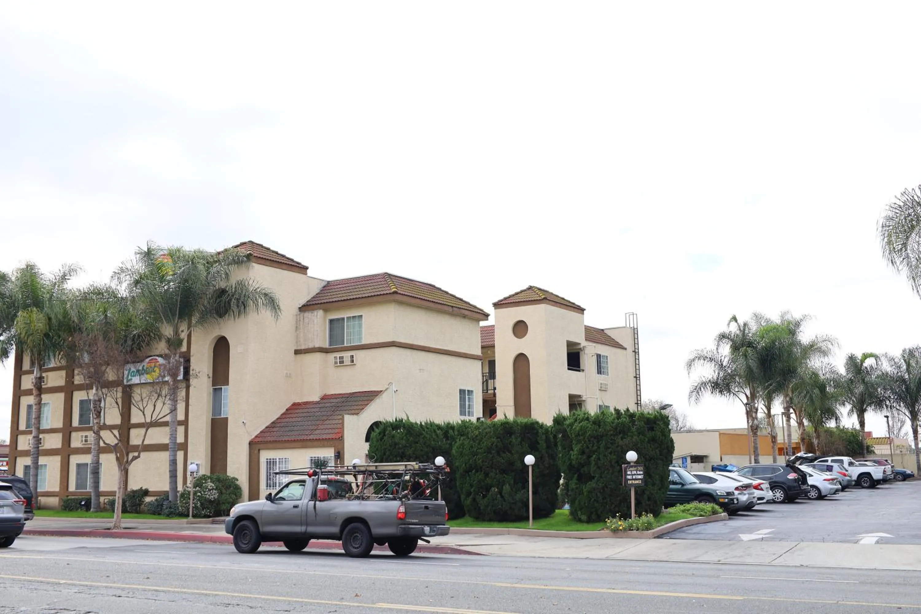 Property building in Lambert Inn