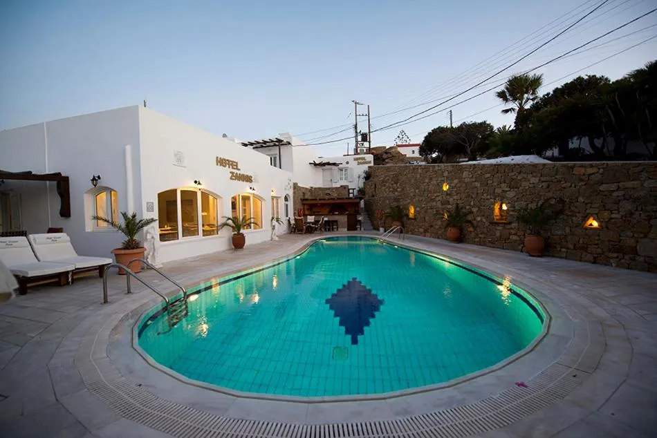 Swimming pool in Zannis Hotel