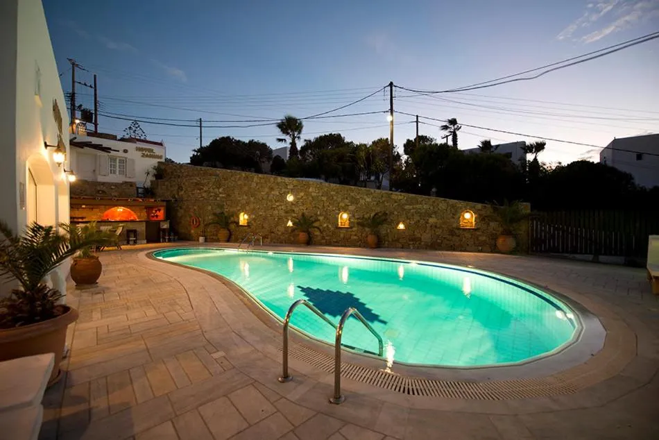 Swimming pool in Zannis Hotel
