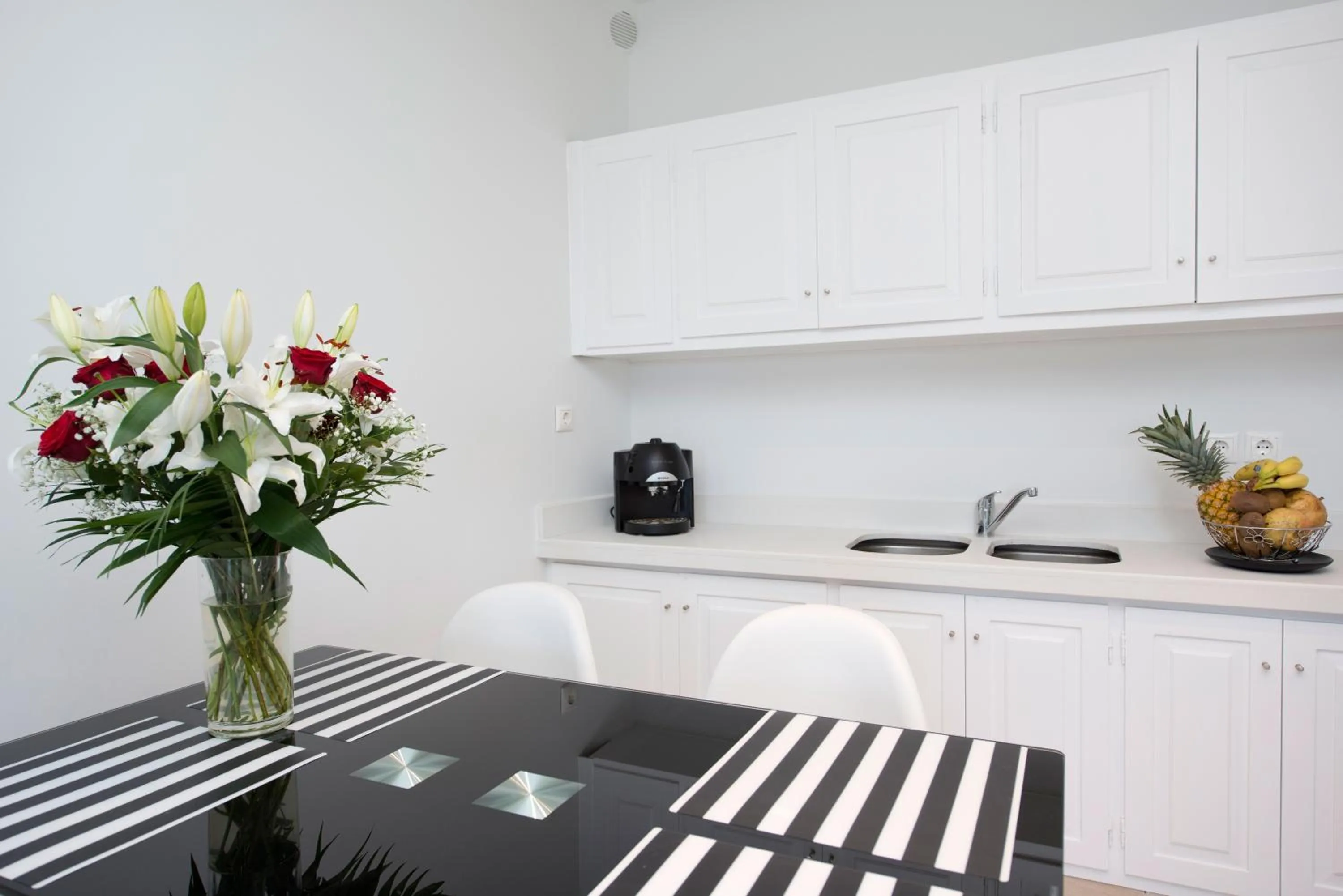 Dining area in Zannis Hotel