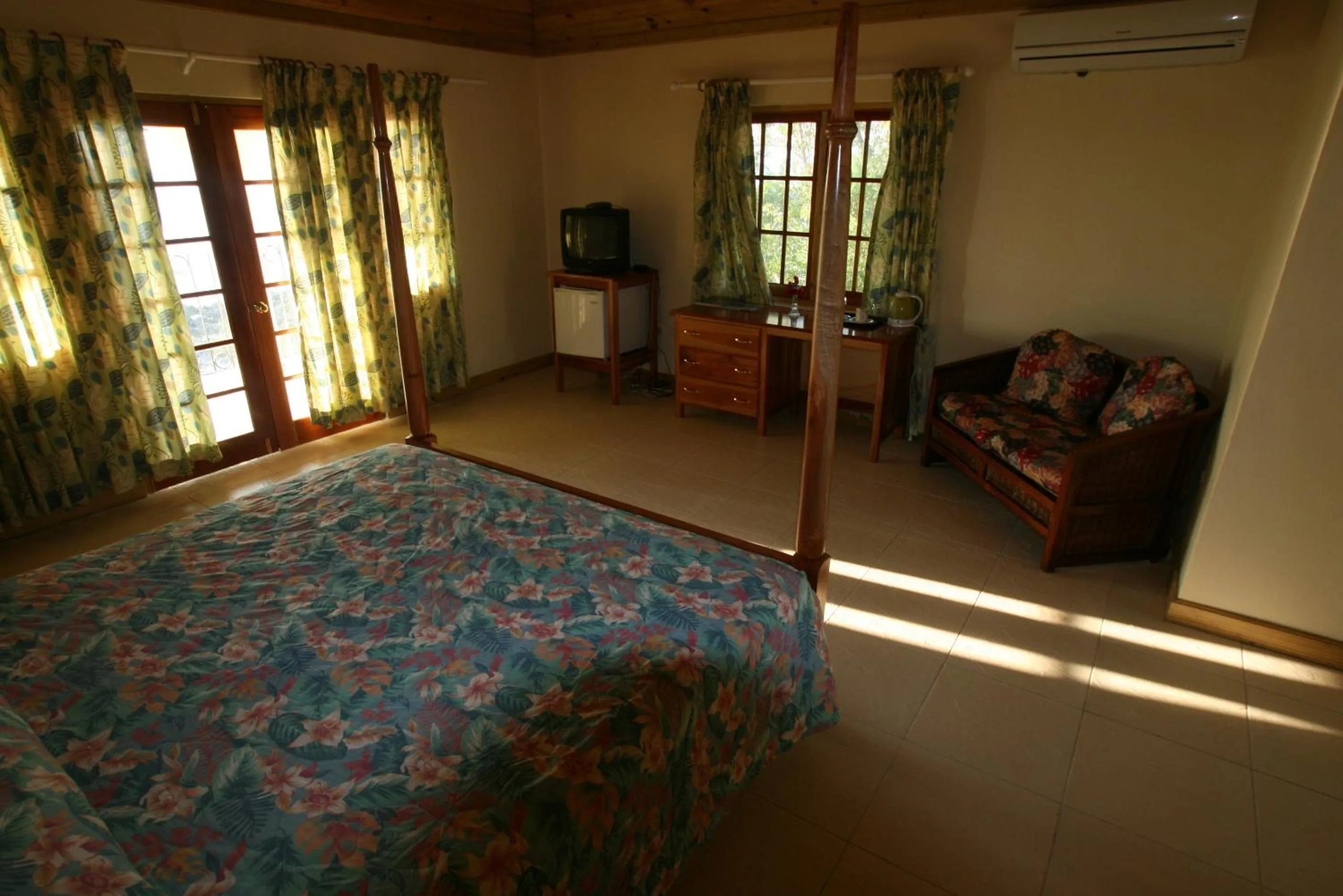 Bedroom, Bed in Le Mirage