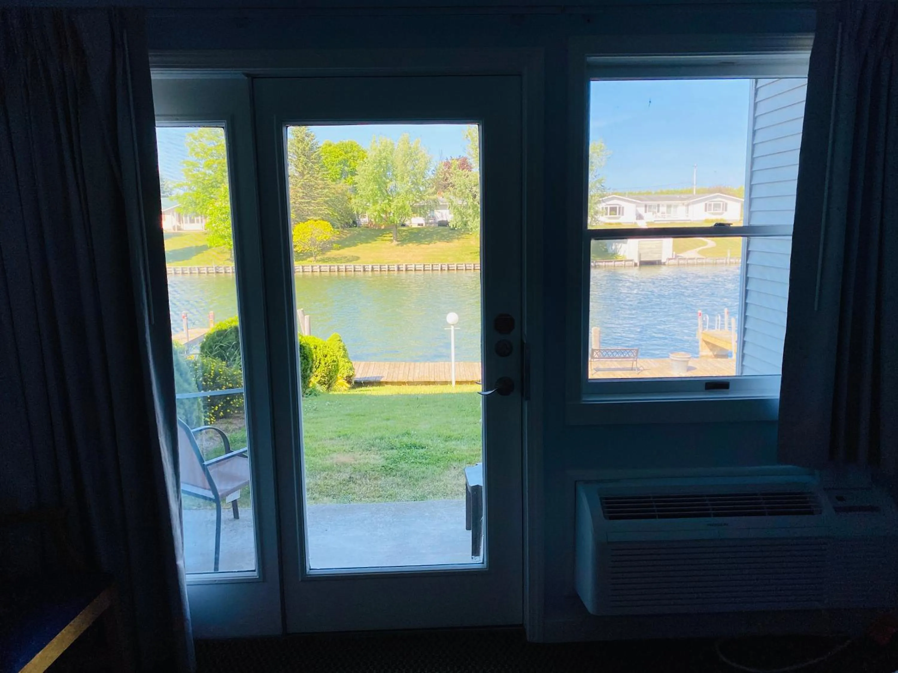 Fleetwood Inn Suites