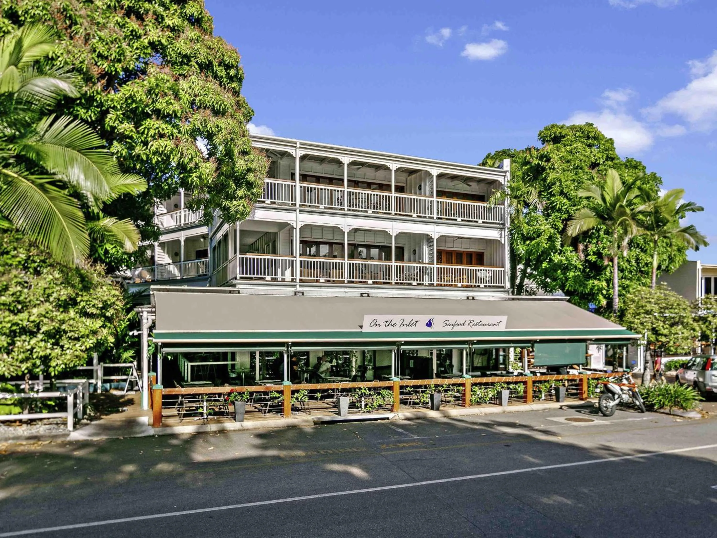 Property building in Mantra on the Inlet
