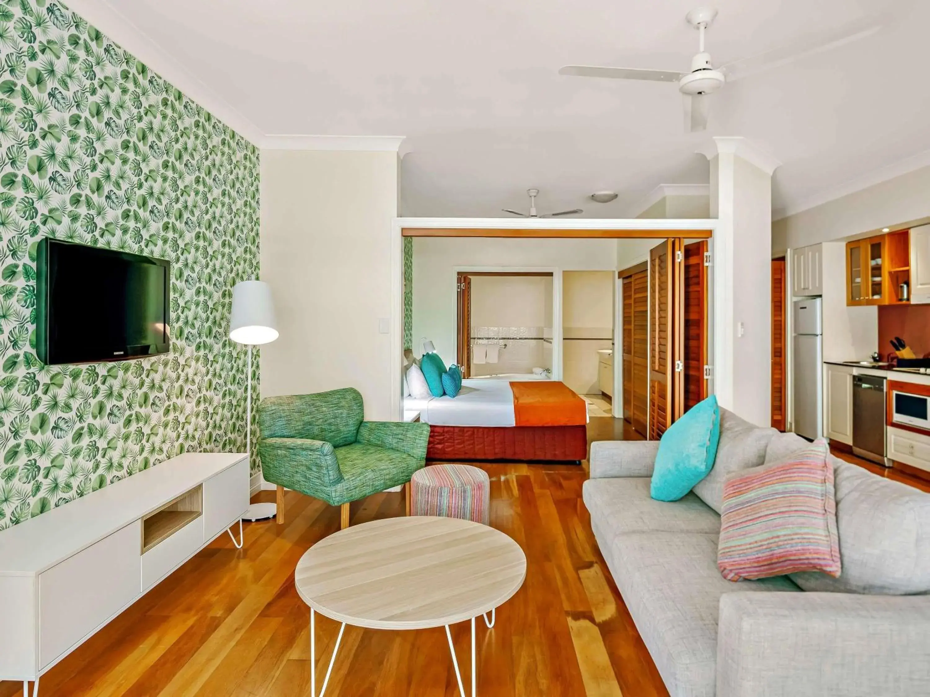 Two-Bedroom Dual Key Apartment in Mantra on the Inlet Two-Bedroom Dual Key Apartment in Mantra on the Inlet