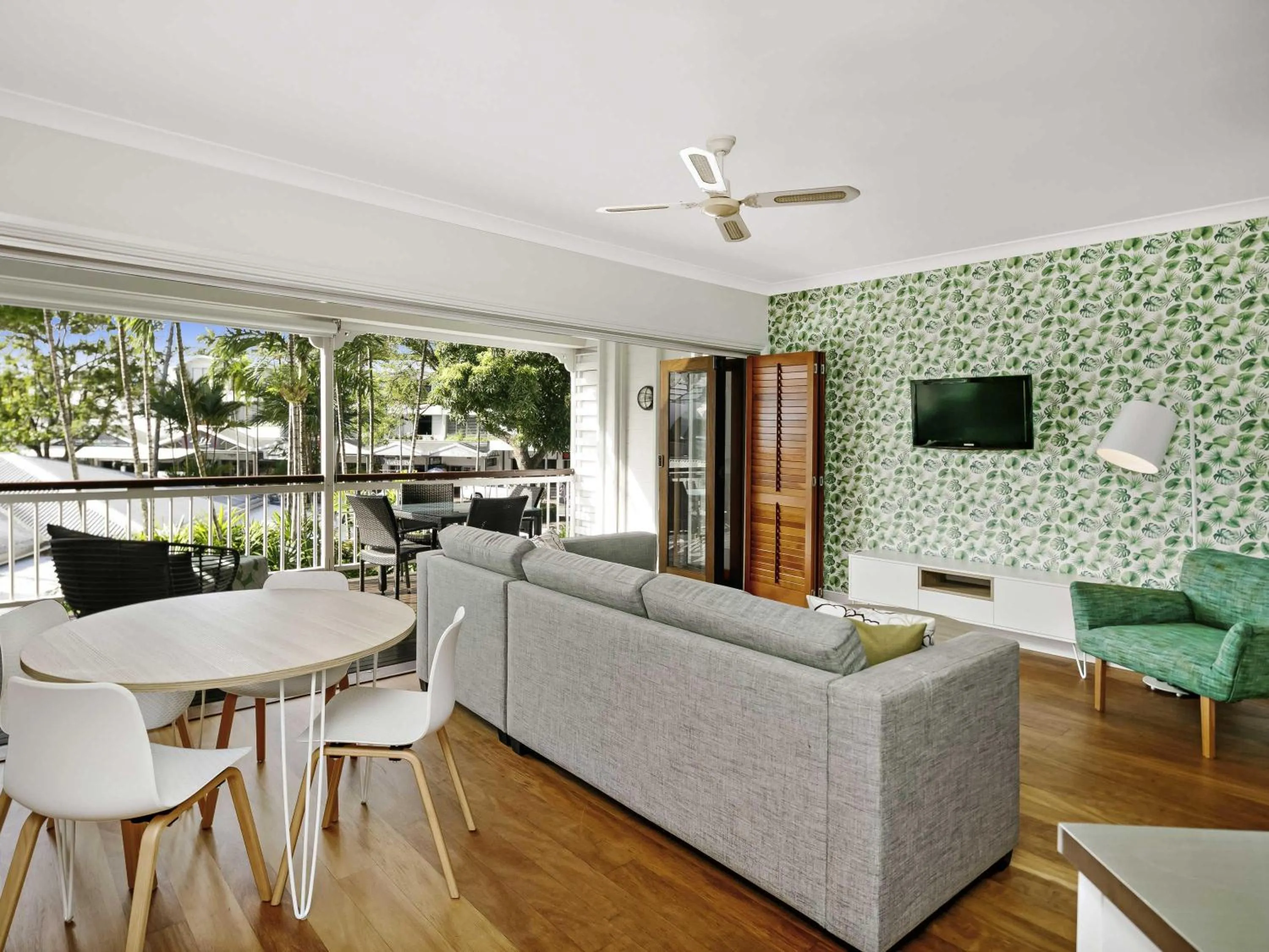 Bedroom in Mantra on the Inlet