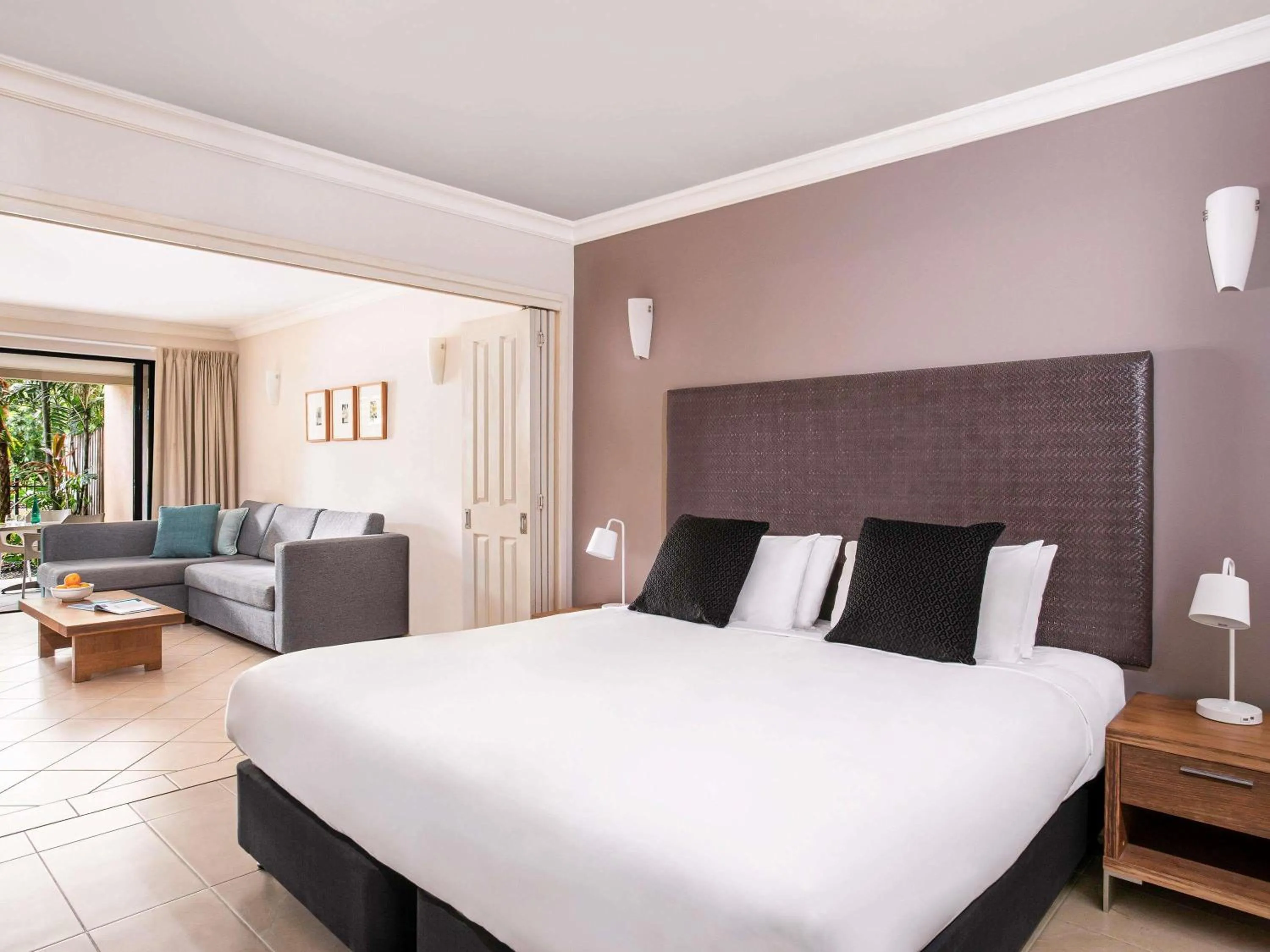 Property building, Bed in Mantra Heritage