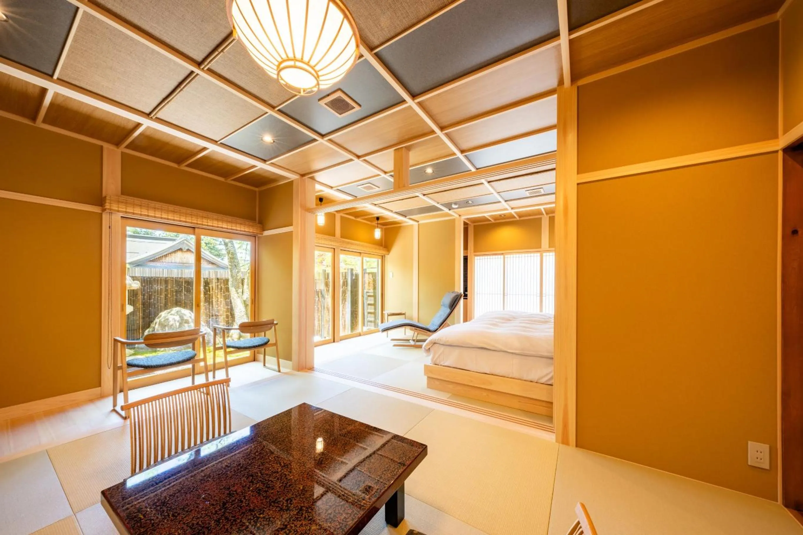 Garden view, Bed in Koyasan Shukubo Ekoin