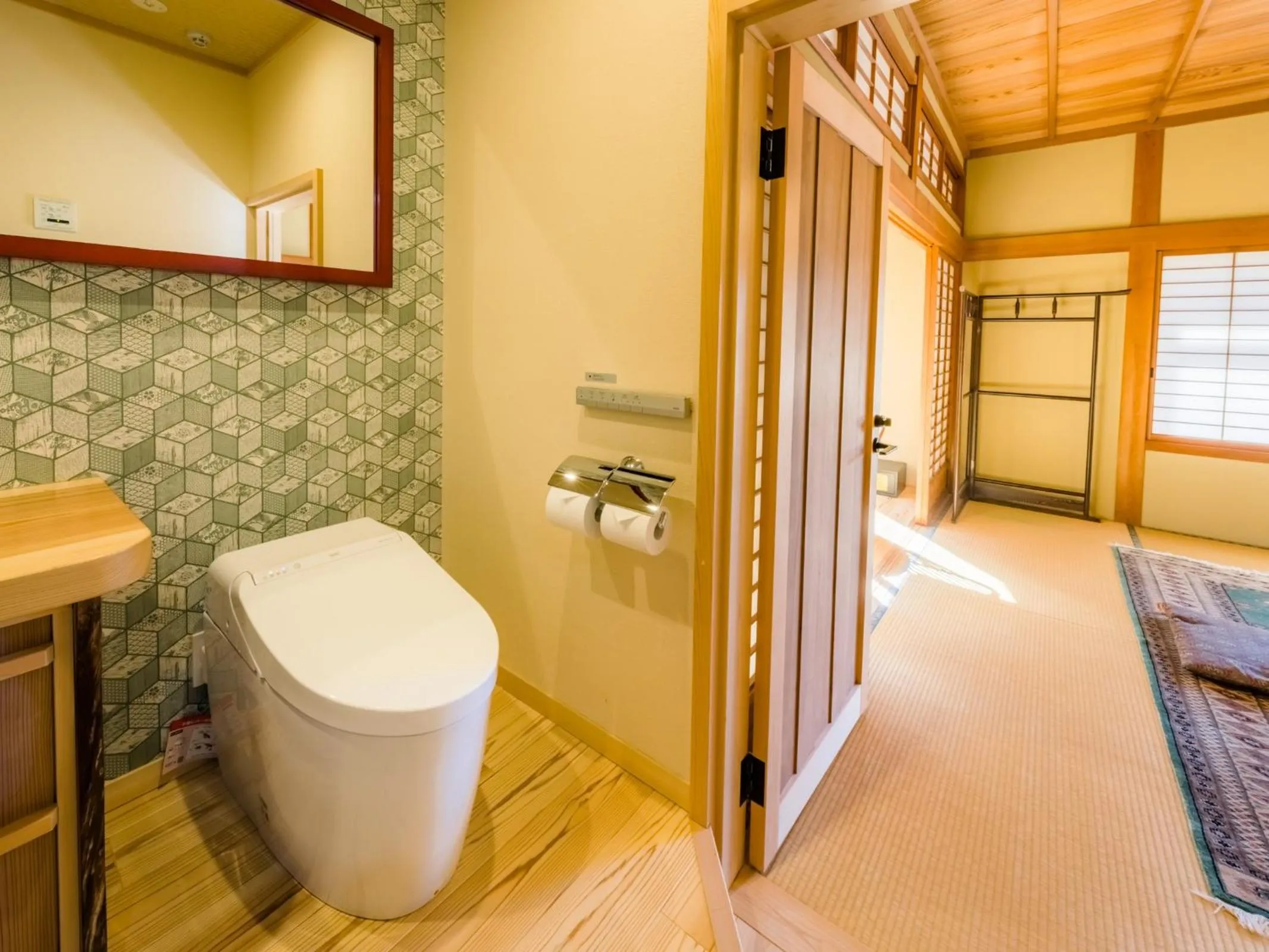 Photo of the whole room in Koyasan Shukubo Ekoin