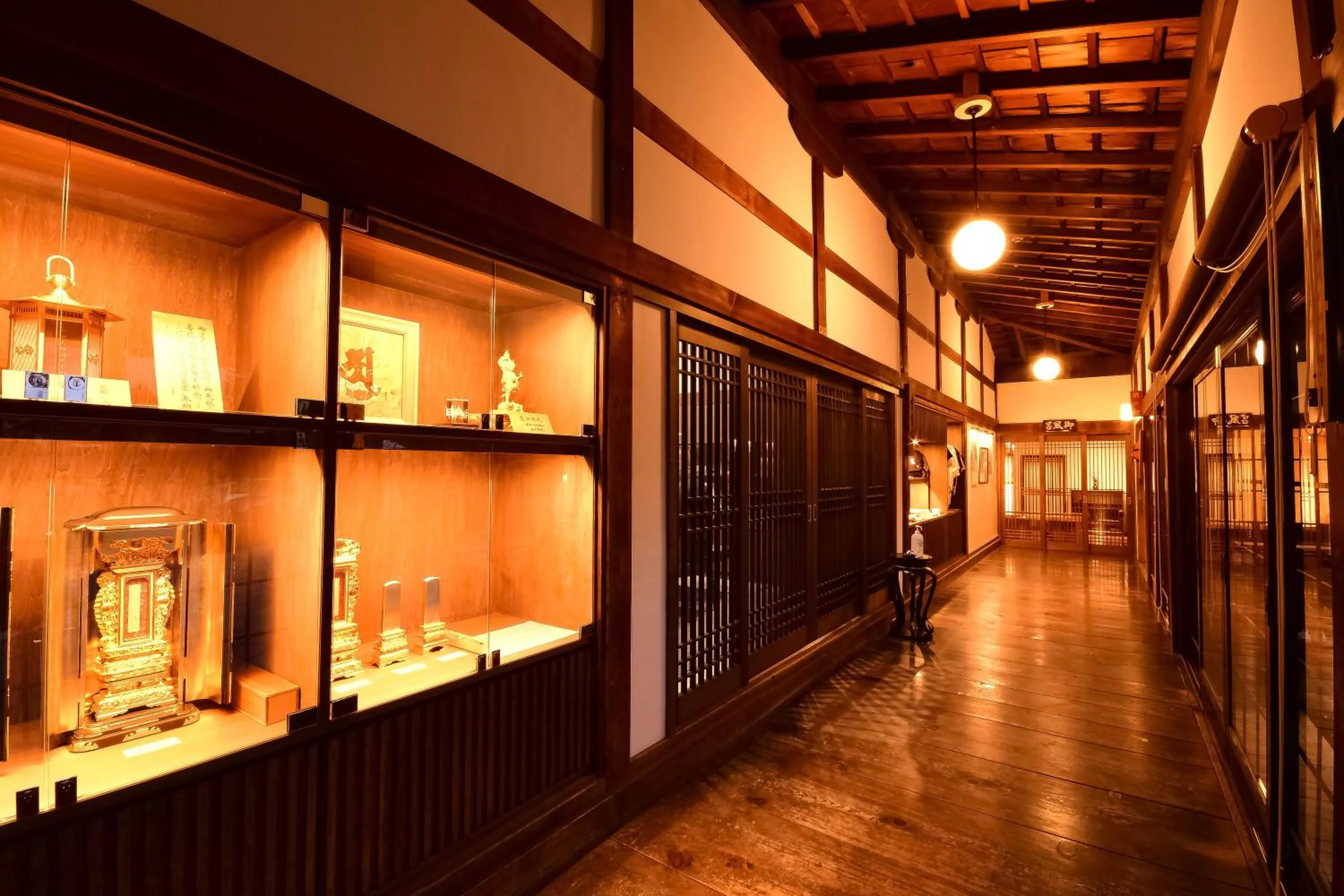 Area and facilities in Koyasan Shukubo Ekoin