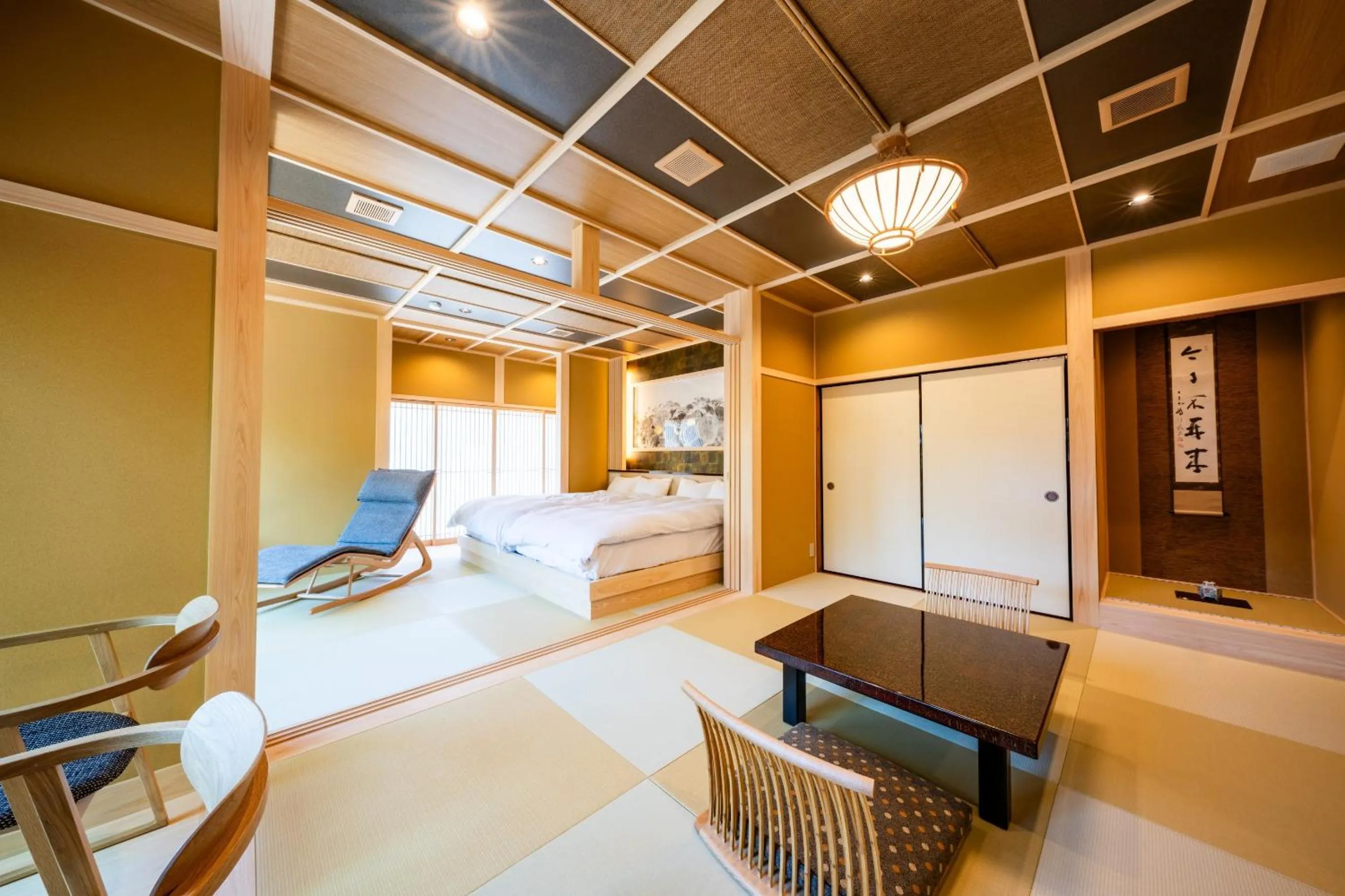 Photo of the whole room, Bed in Koyasan Shukubo Ekoin