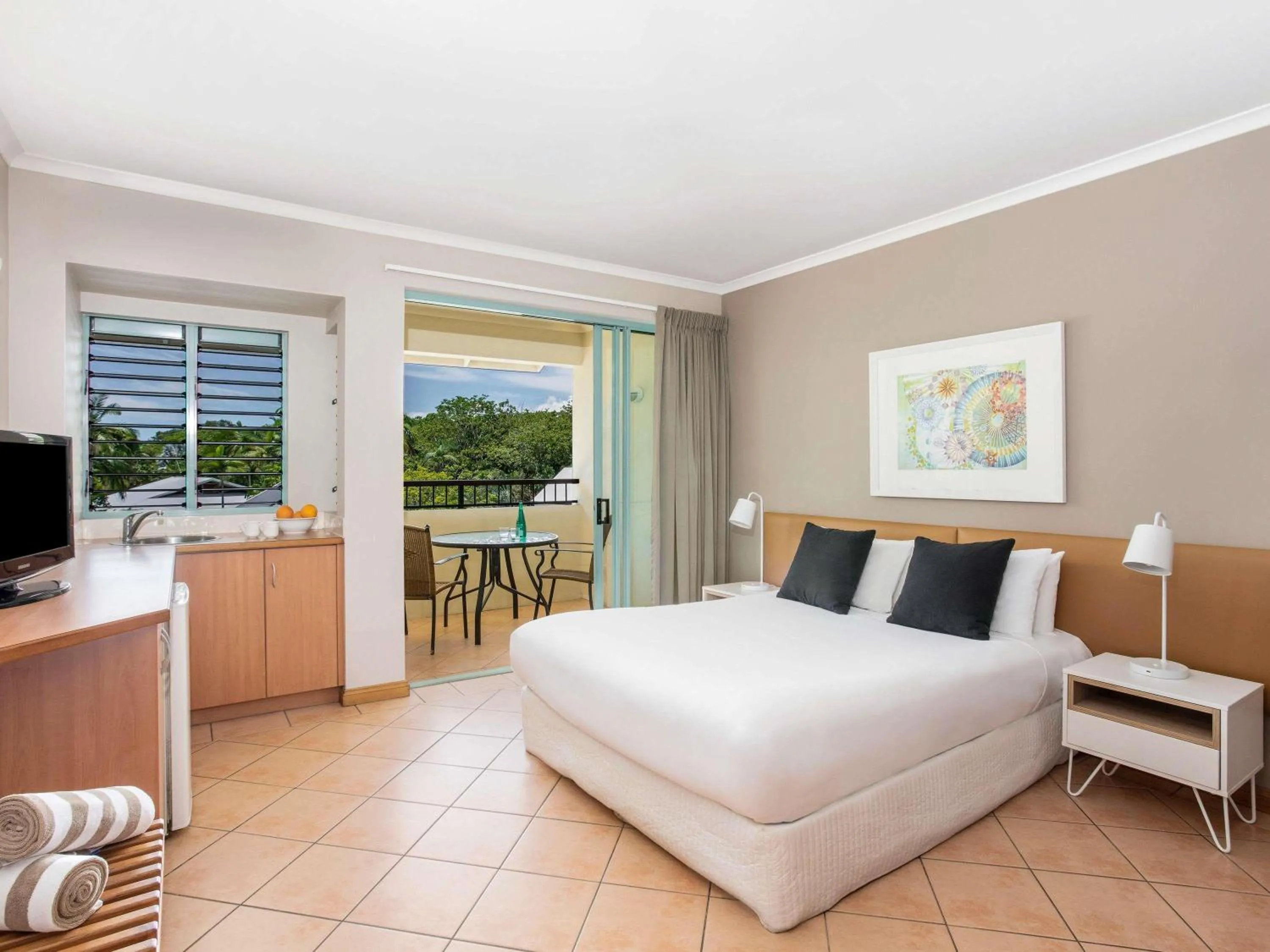 Bedroom, Bed in Mantra in the Village