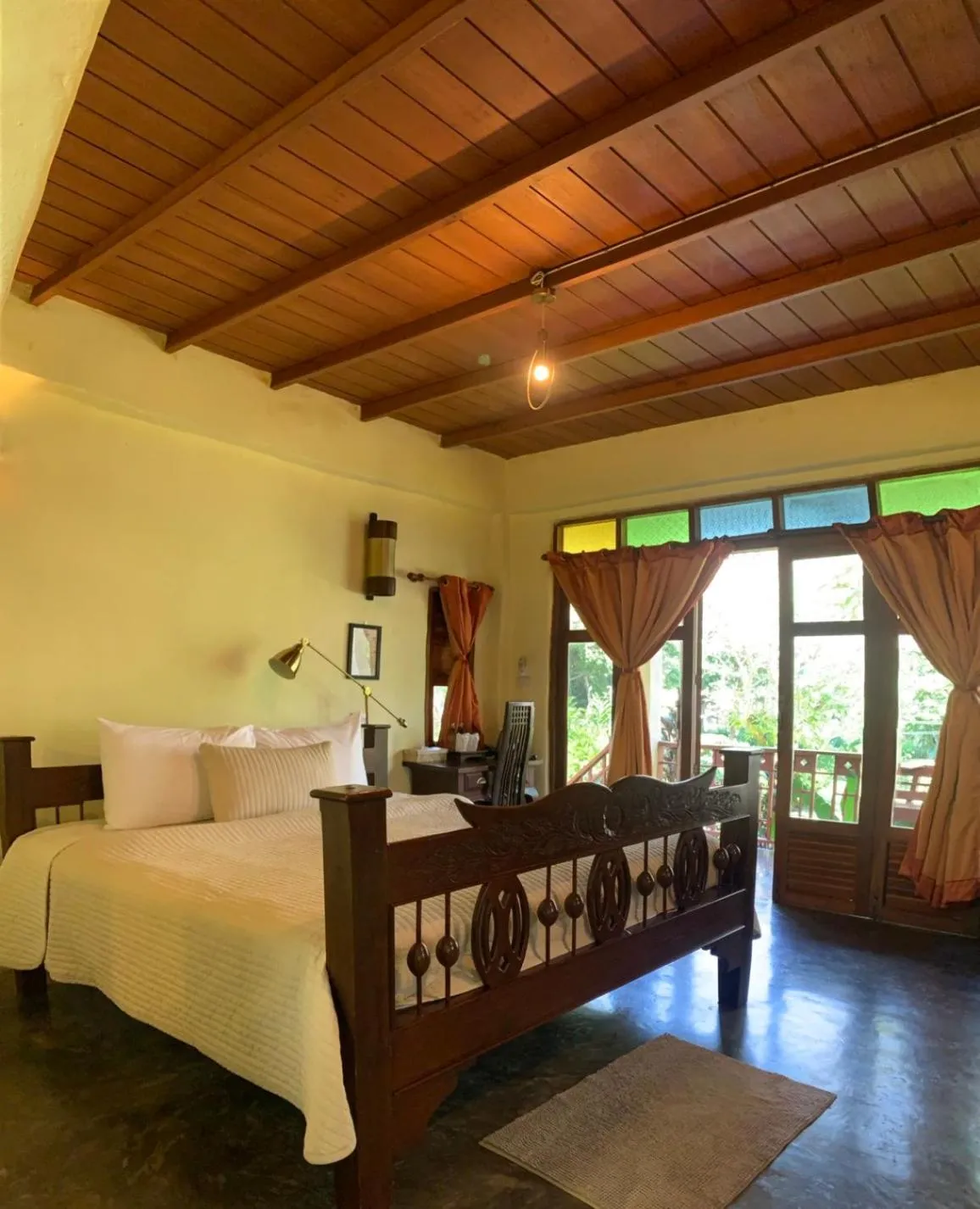 Bed in Pai Vimaan Resort