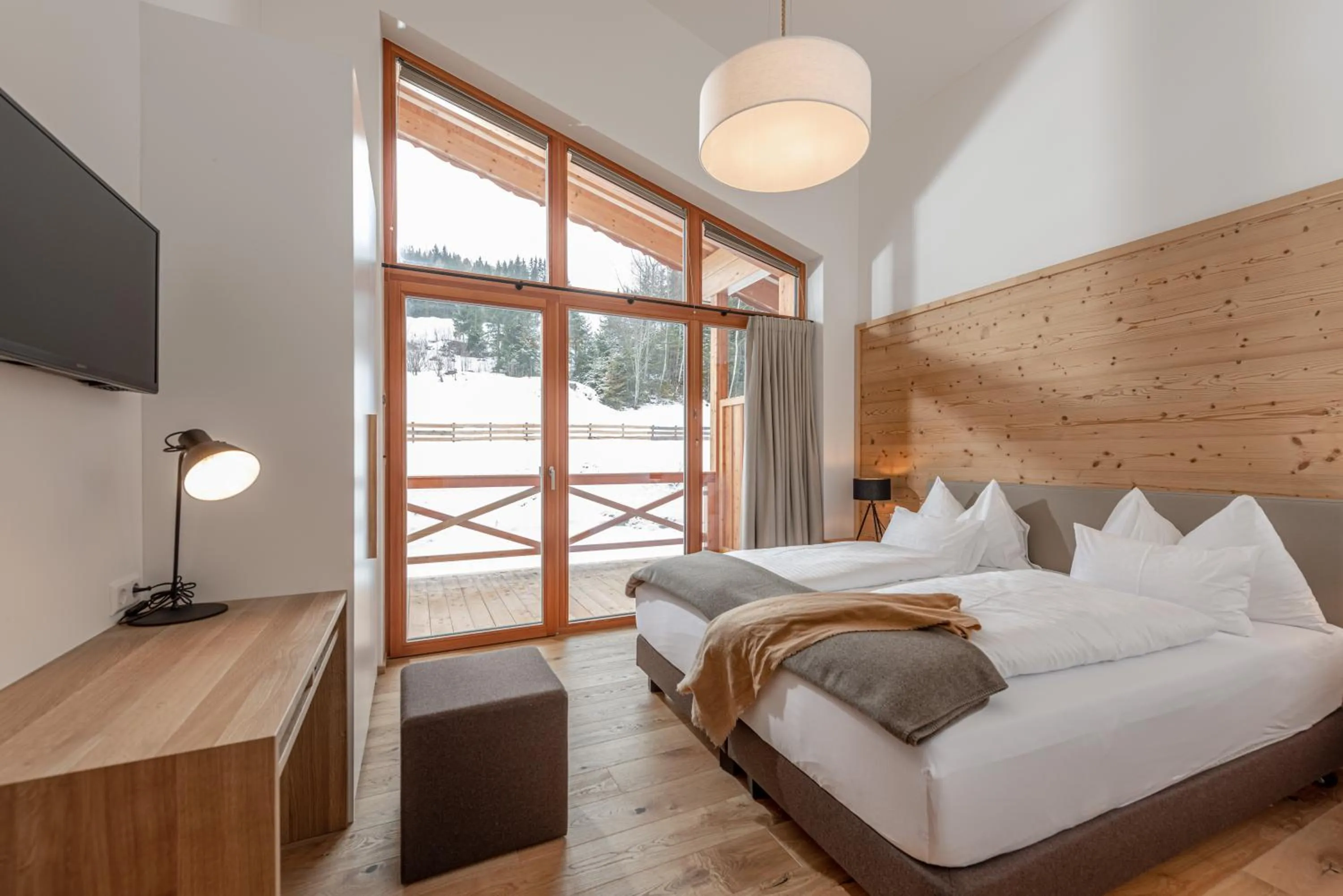 Bedroom, Bed in Skylodge Alpine Homes