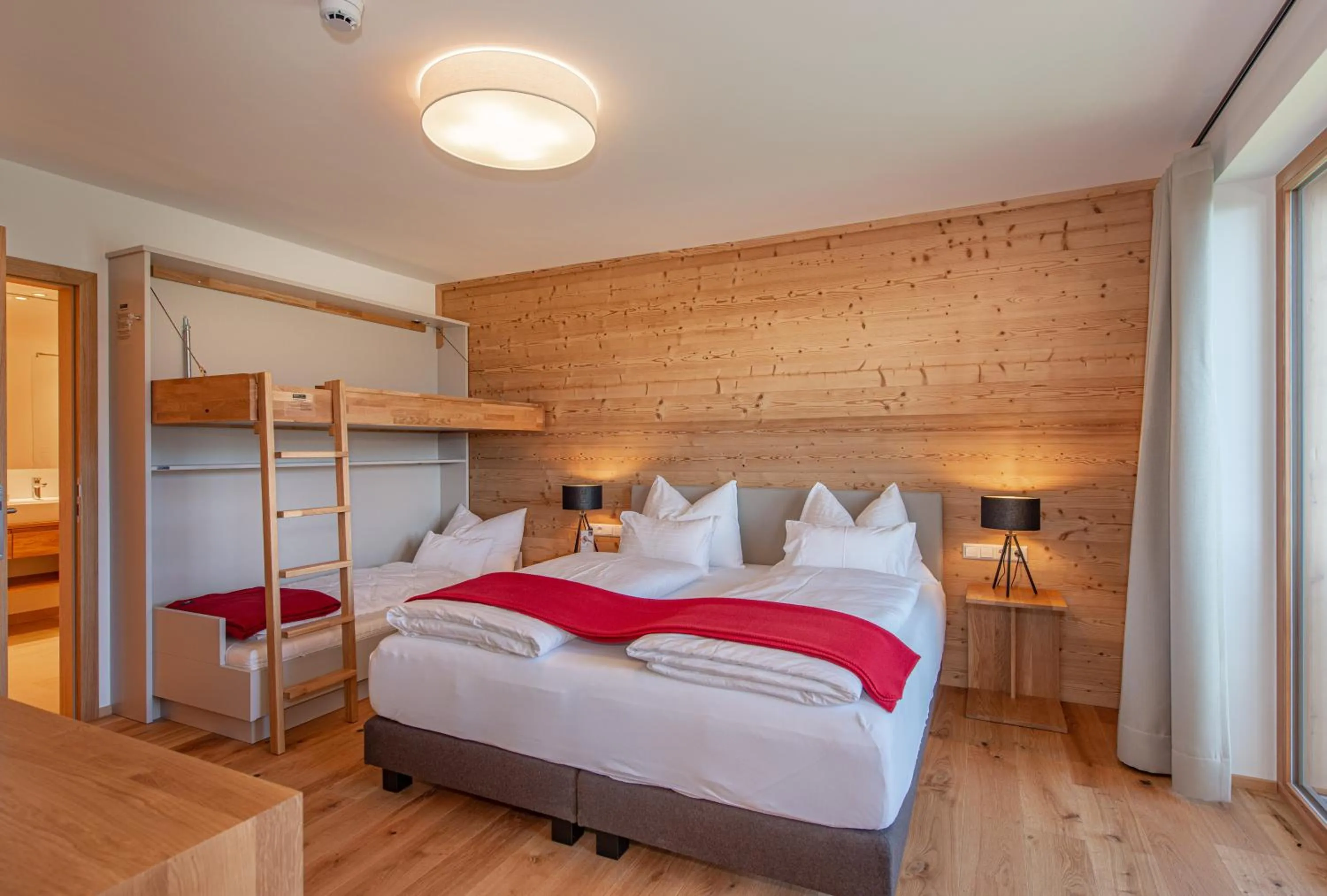 Bedroom, Bed in Skylodge Alpine Homes