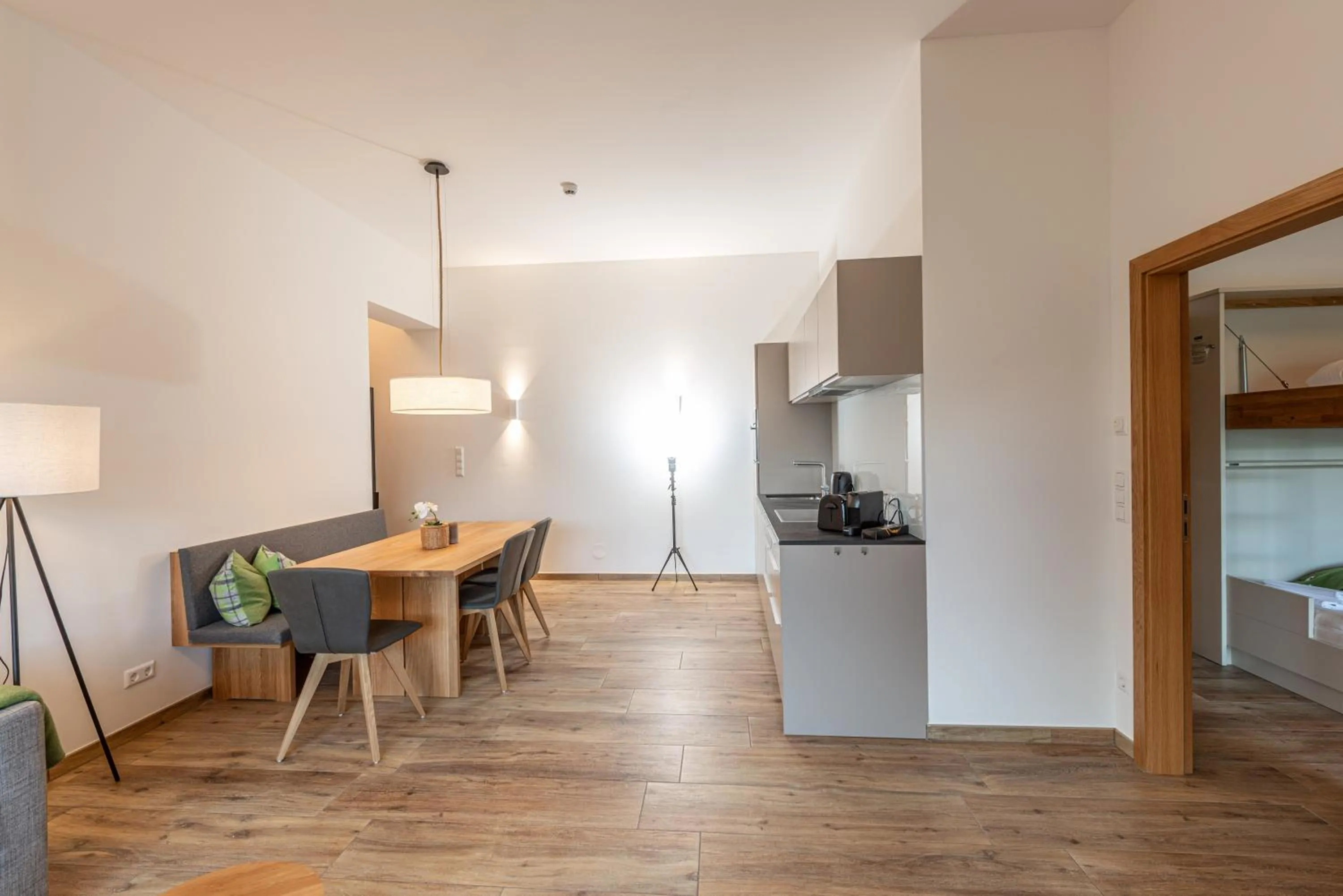Kitchen or kitchenette in Skylodge Alpine Homes