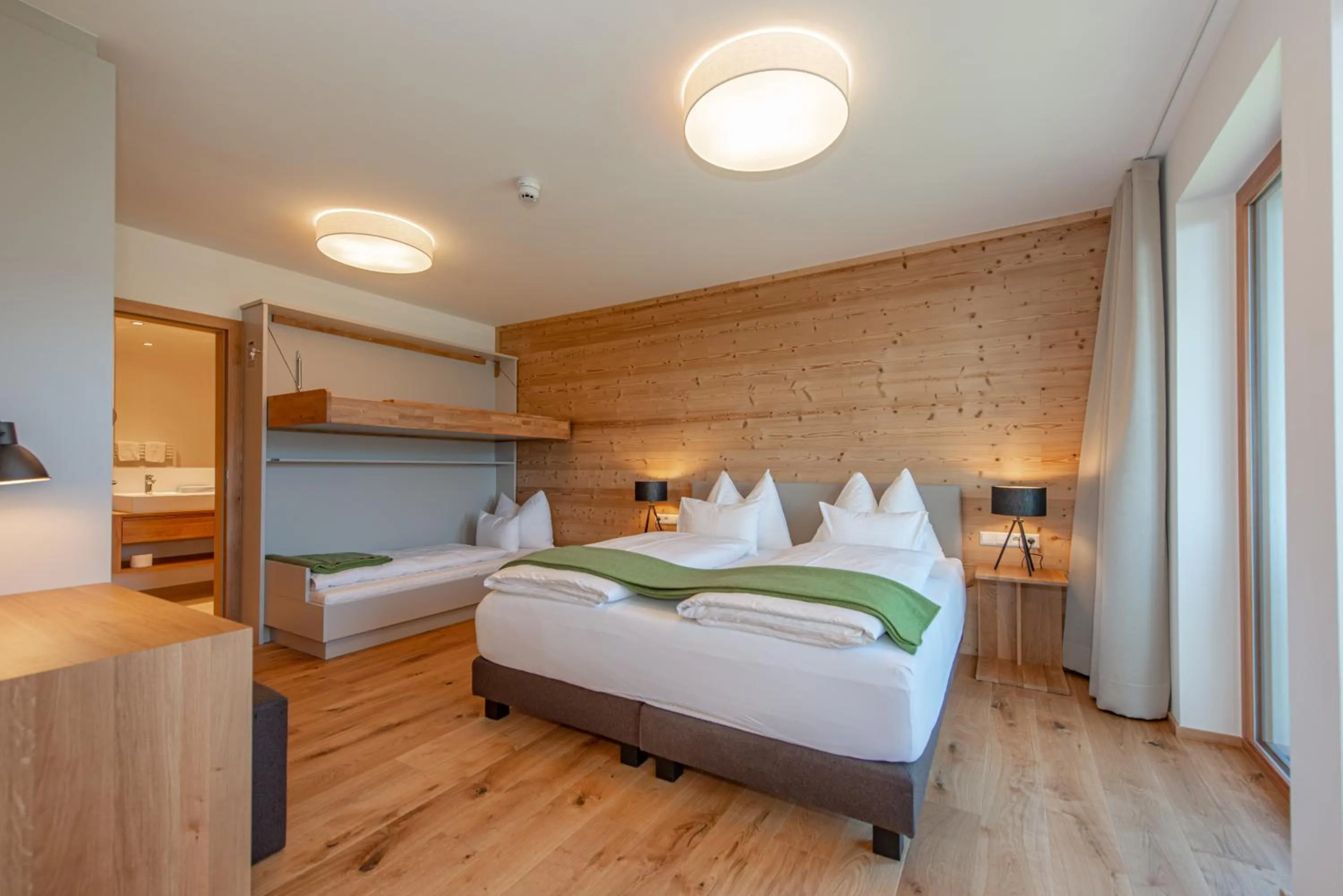 Bedroom, Bed in Skylodge Alpine Homes