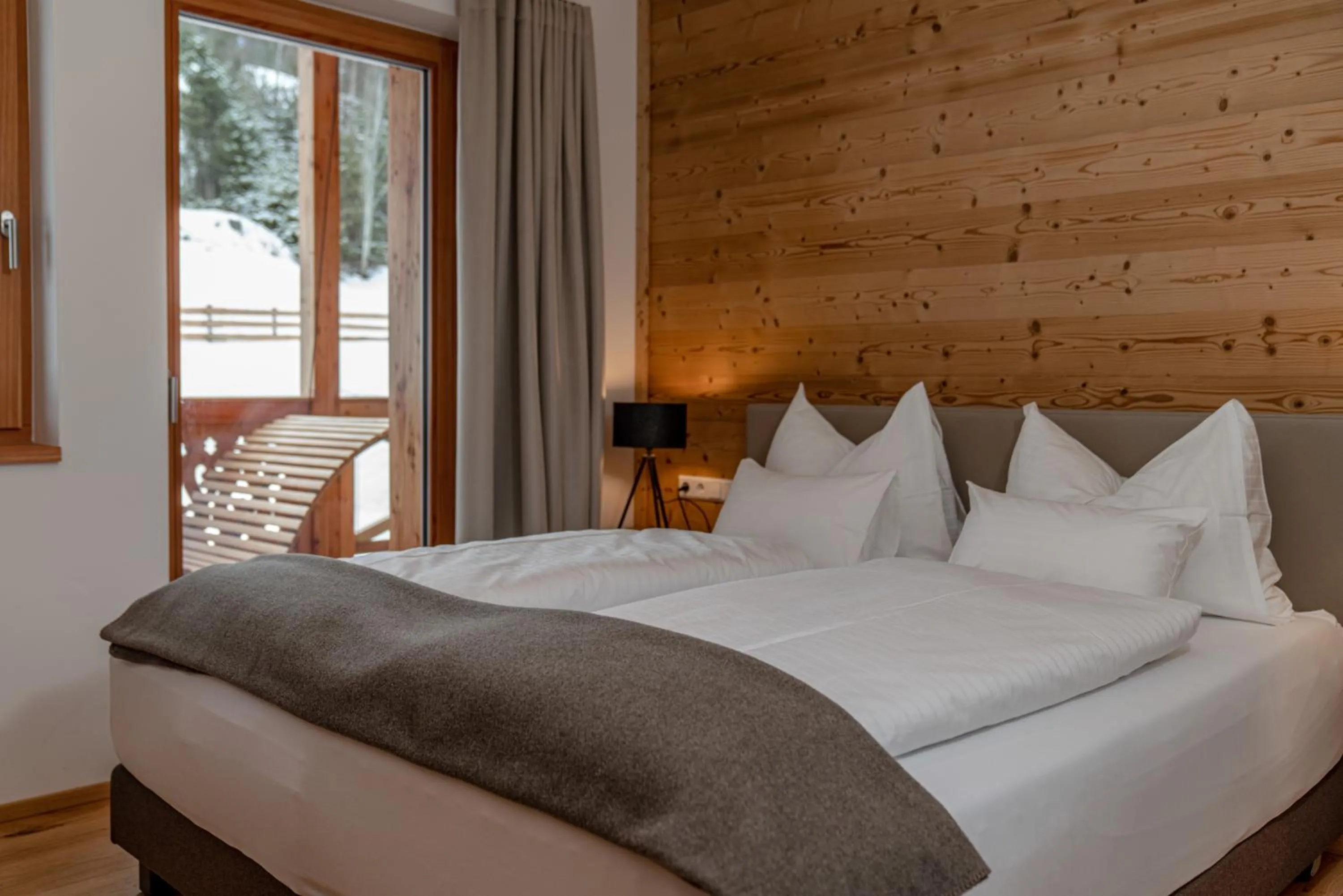 Bedroom, Bed in Skylodge Alpine Homes