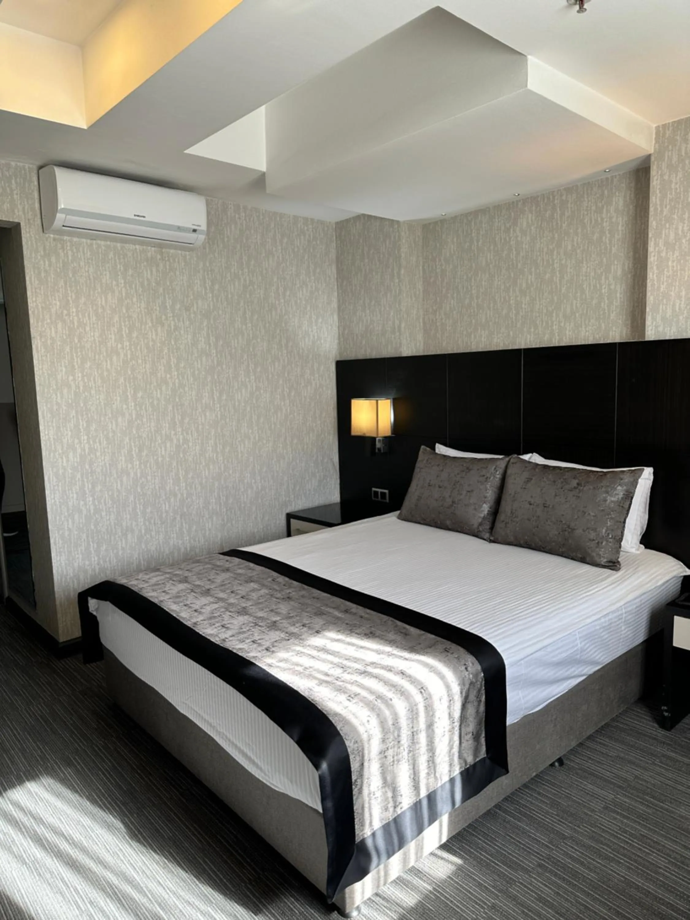 Bed in Grand Denizli Hotel