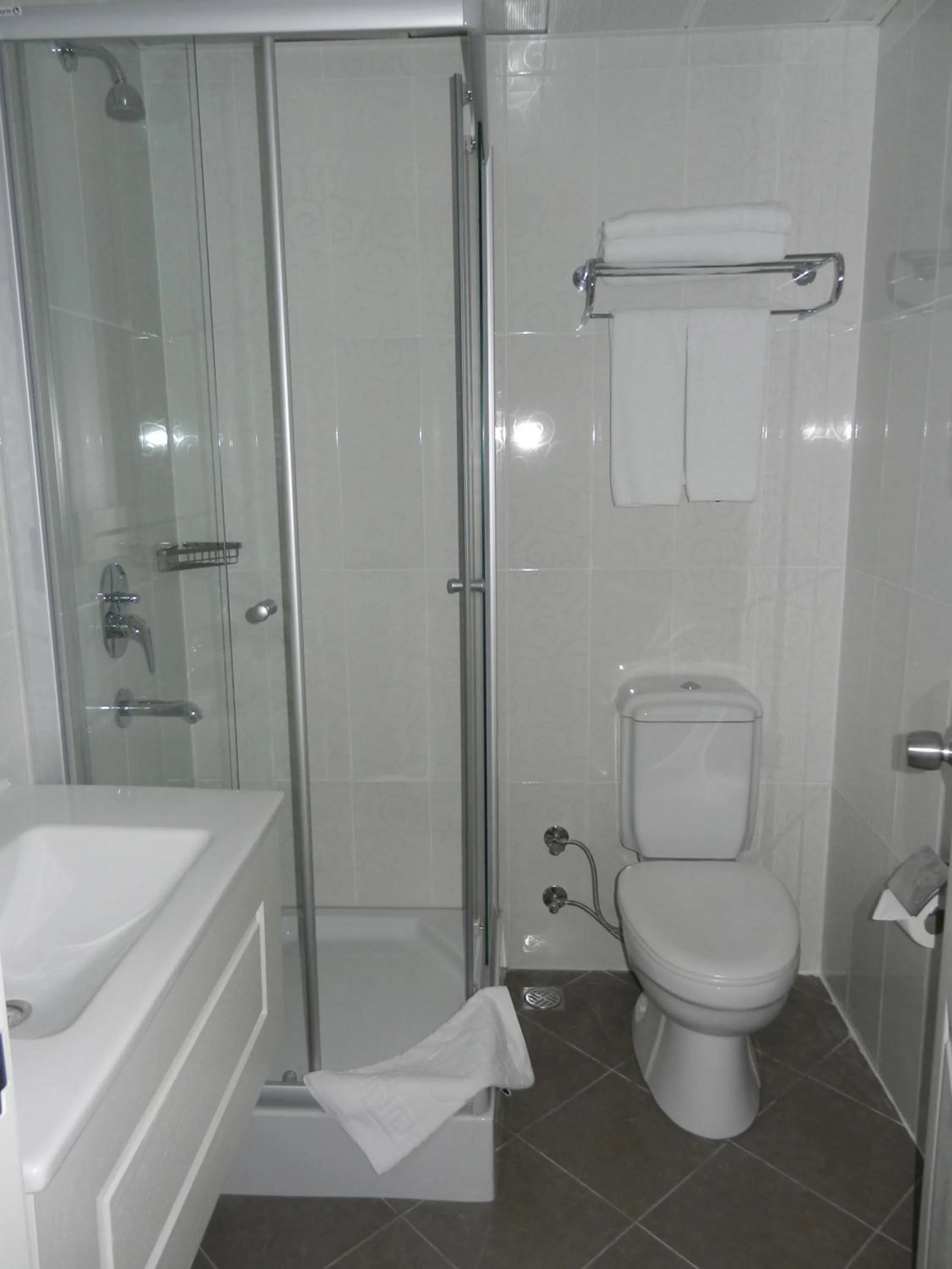 Shower in Hawaii Hotel