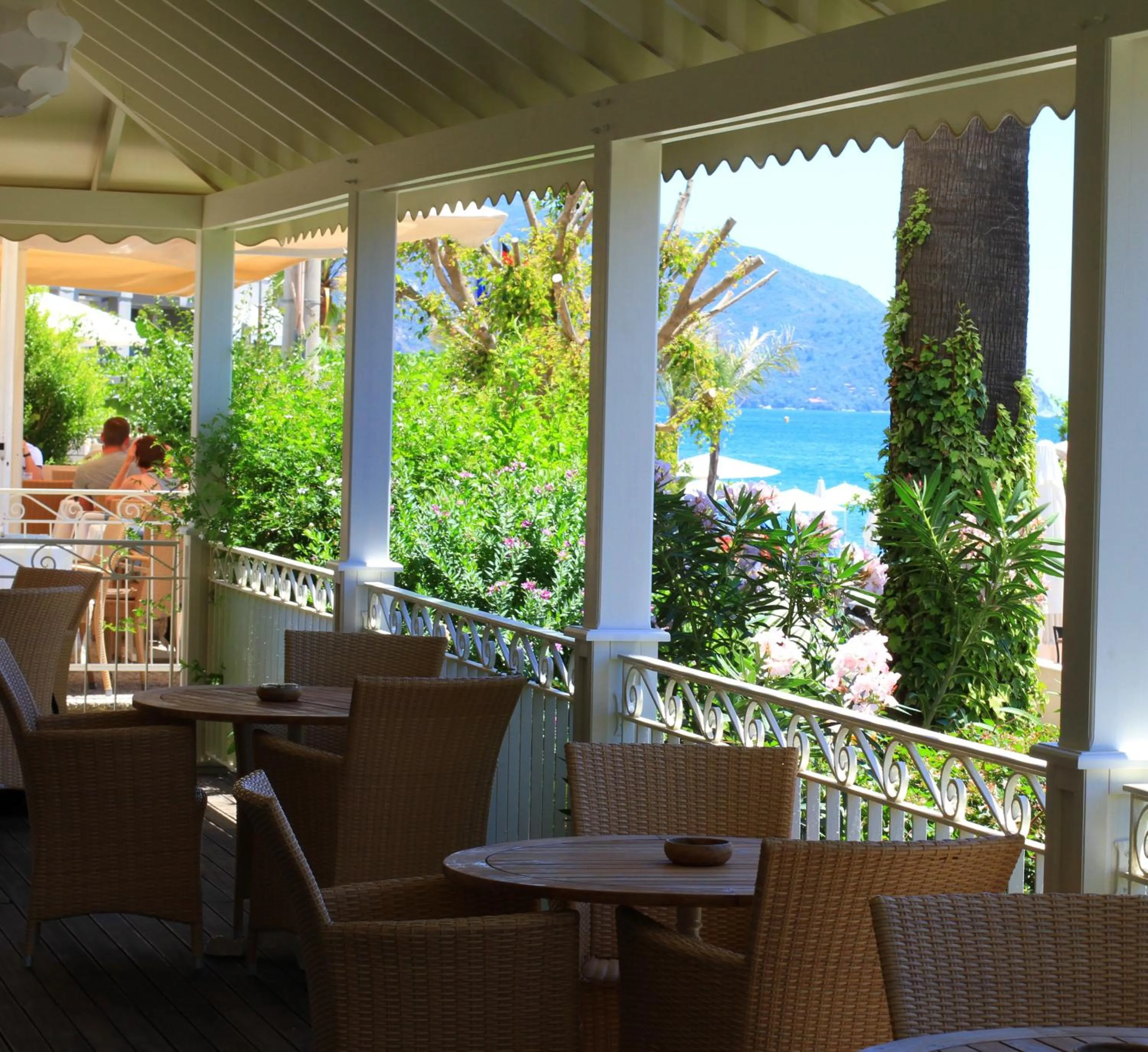 Food and drinks in Hawaii Hotel