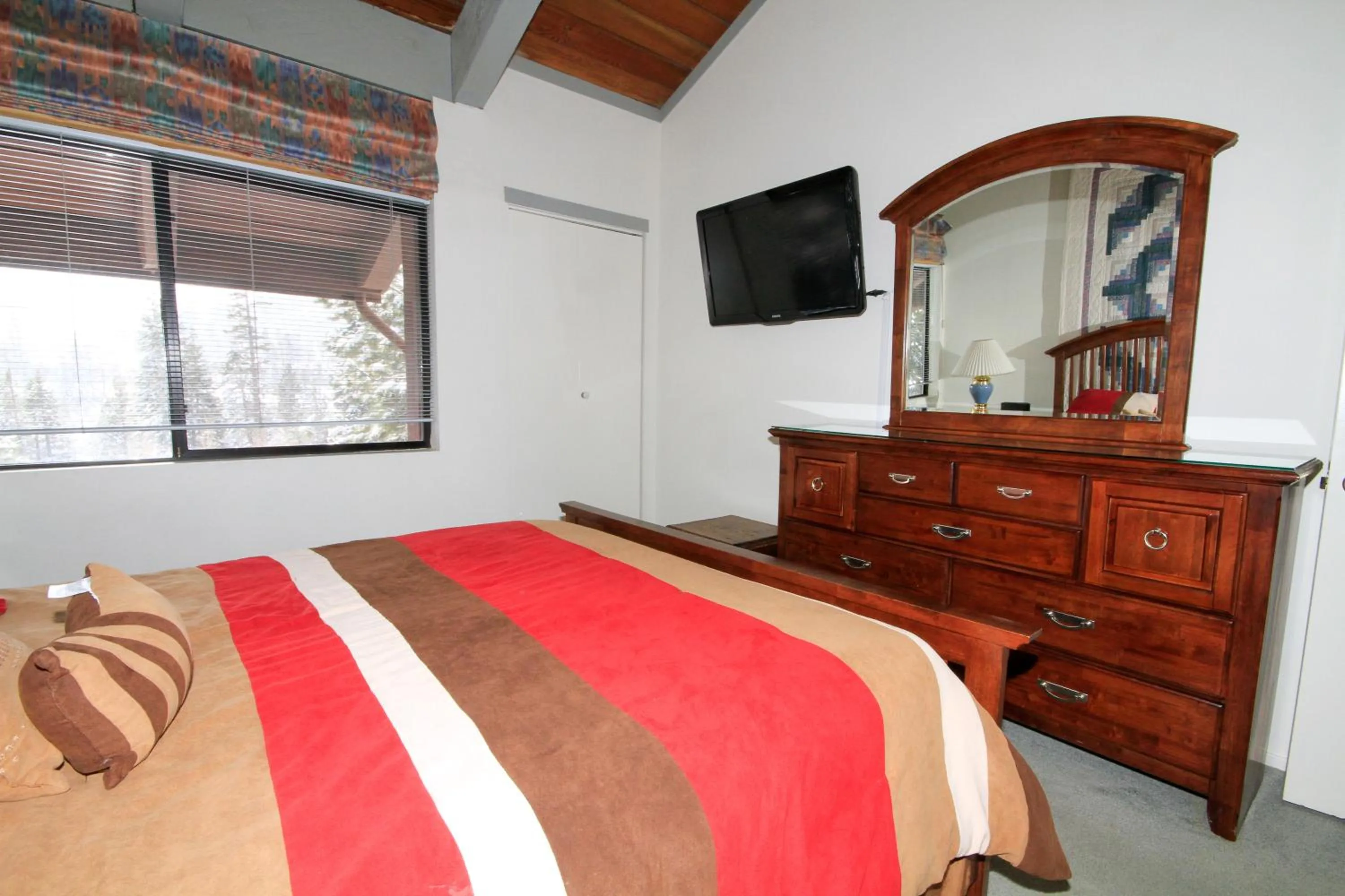 Other, Bed in Mammoth Ski & Racquet Club #074