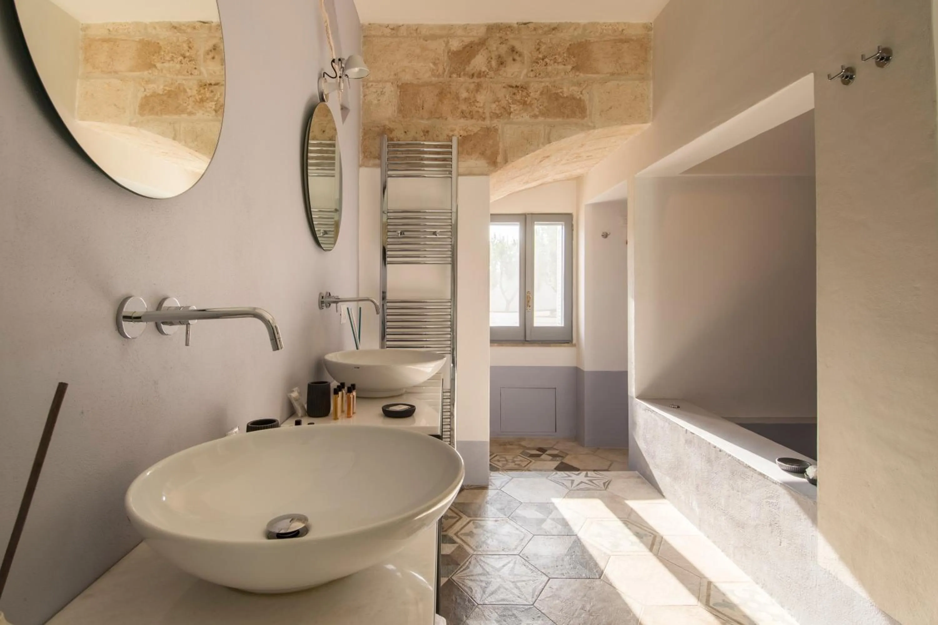 Bathroom in Masseria San Giovanni - Epoca Collection