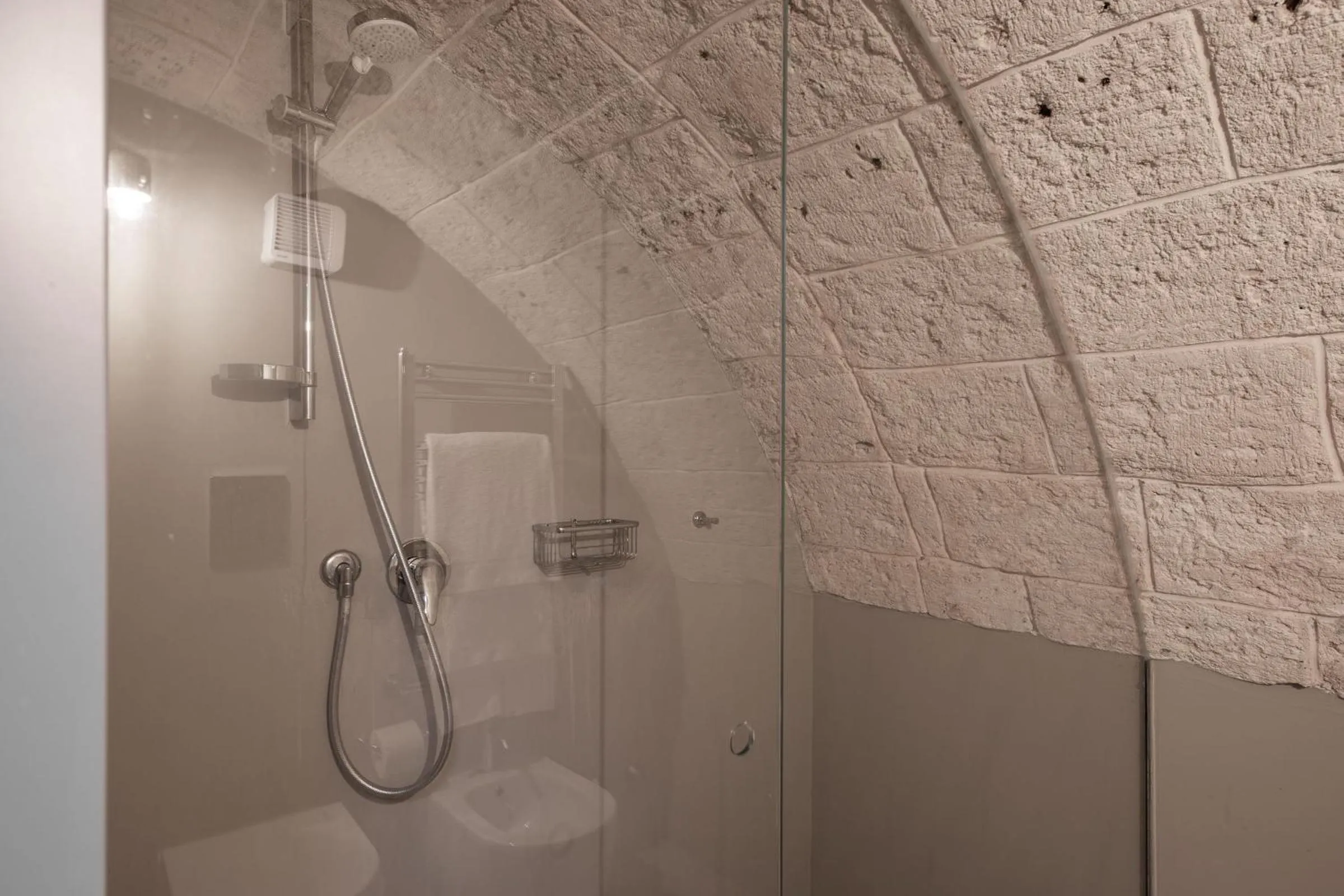 Bathroom in Masseria San Giovanni - Epoca Collection