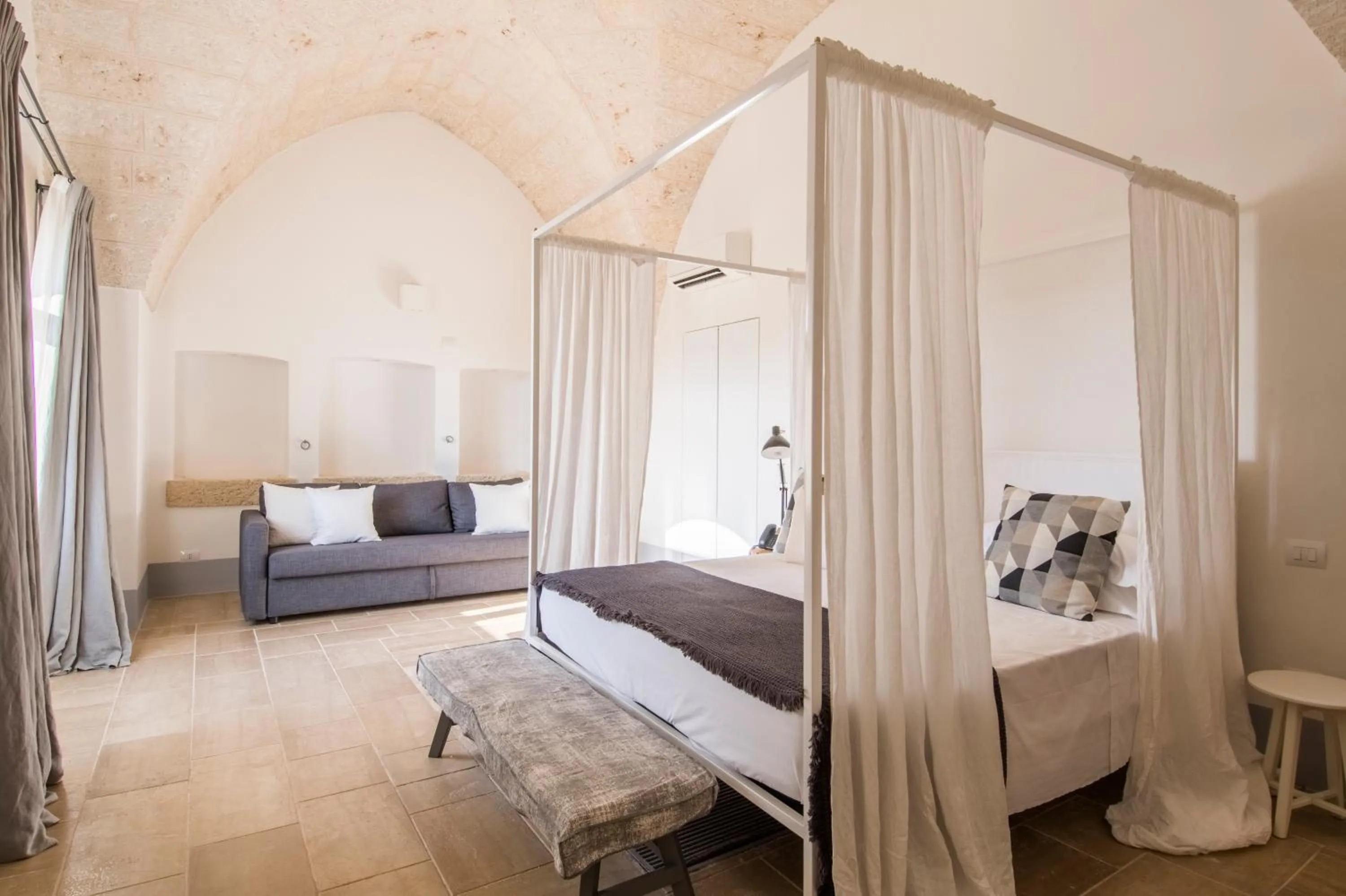 Bed in Masseria San Giovanni - Epoca Collection