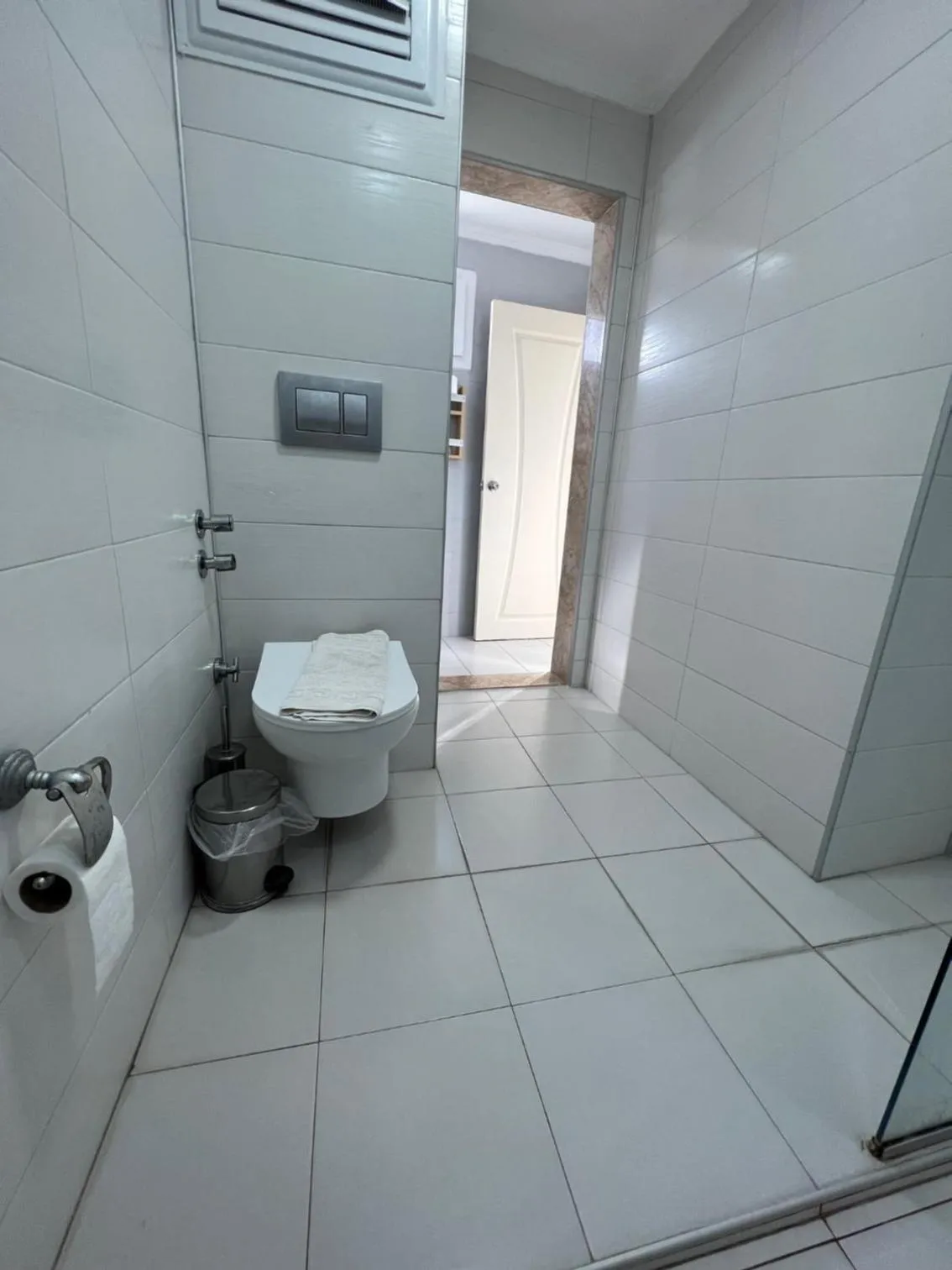 Shower in Ibrahim Bey Hotel