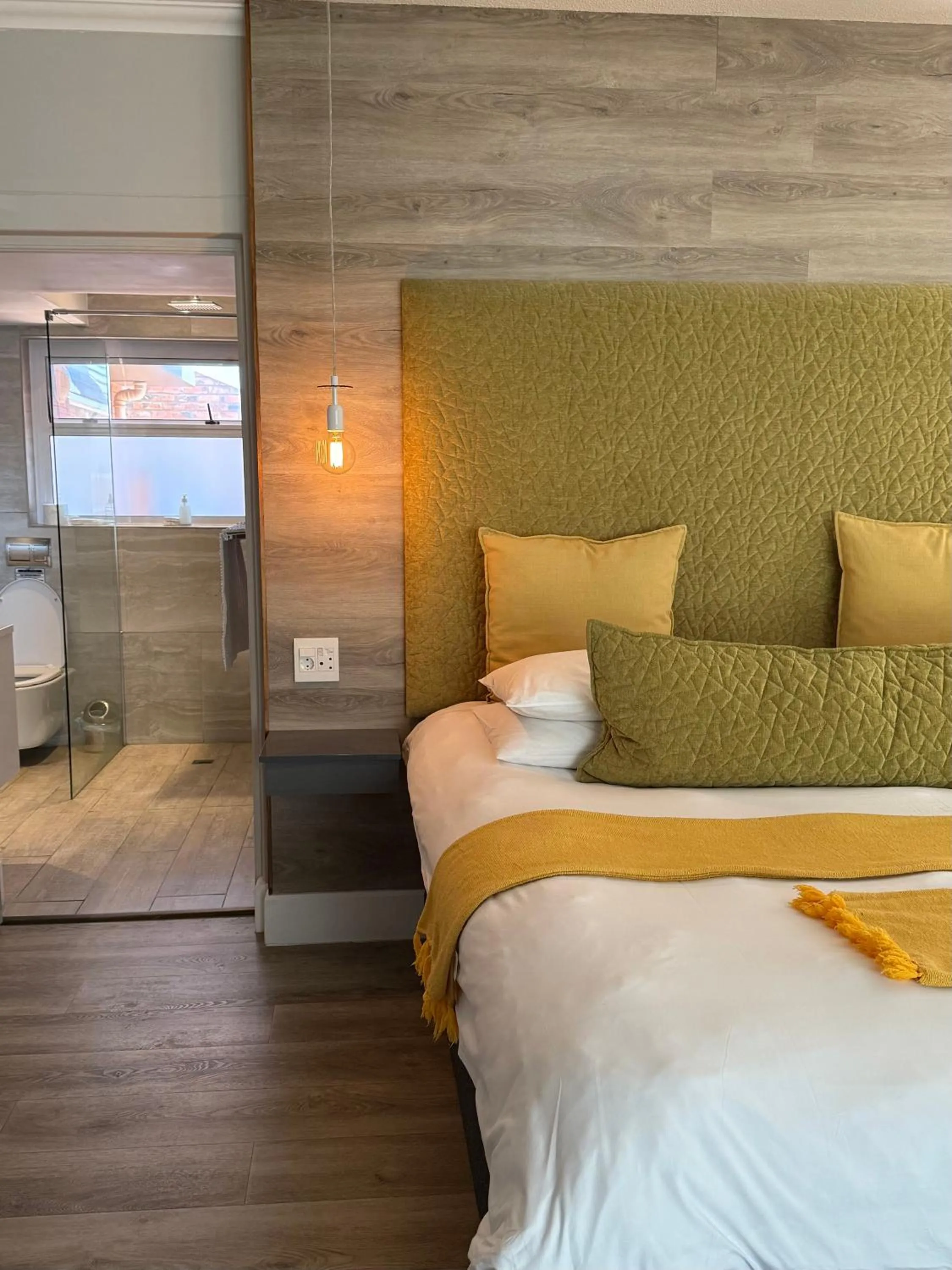 Bedroom, Bed in Dolphin Dunes Guesthouse