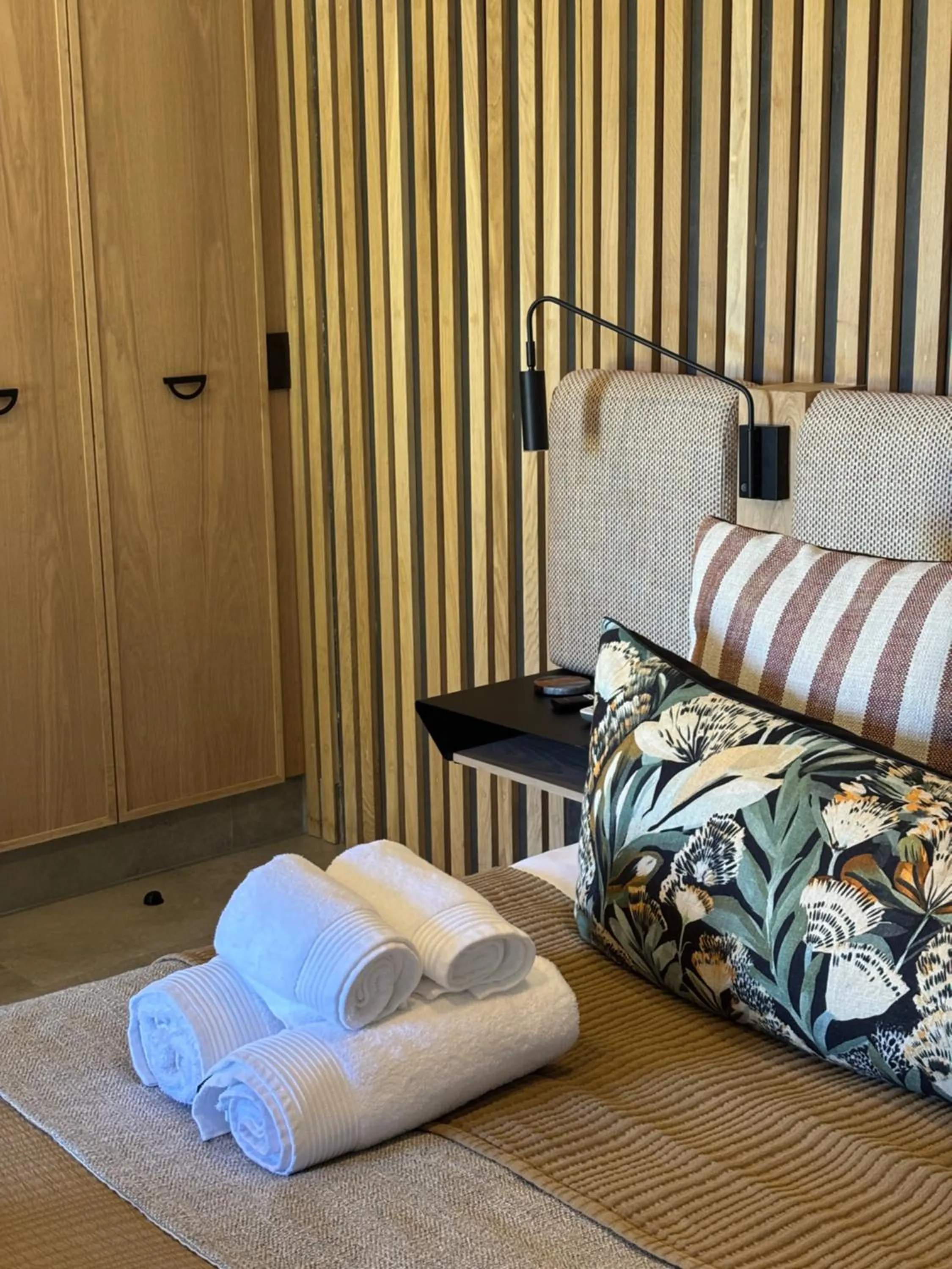 Bed in Dolphin Dunes Guesthouse