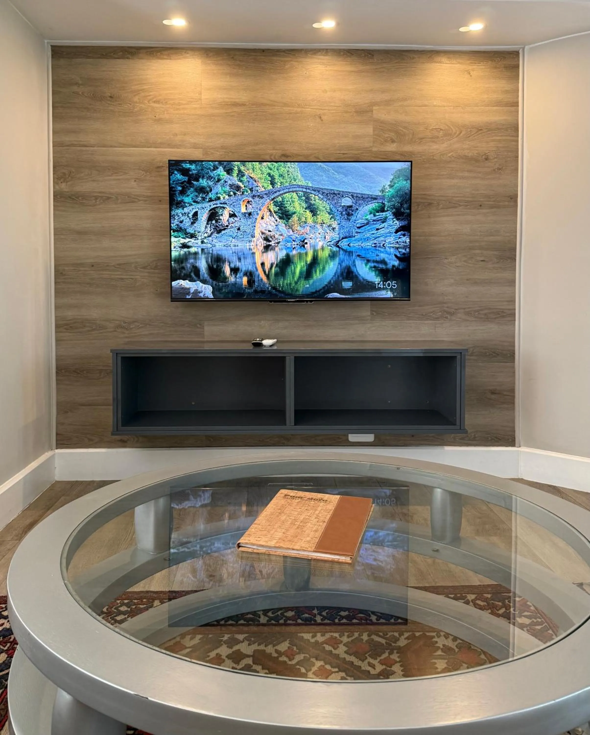 TV and multimedia in Dolphin Dunes Guesthouse