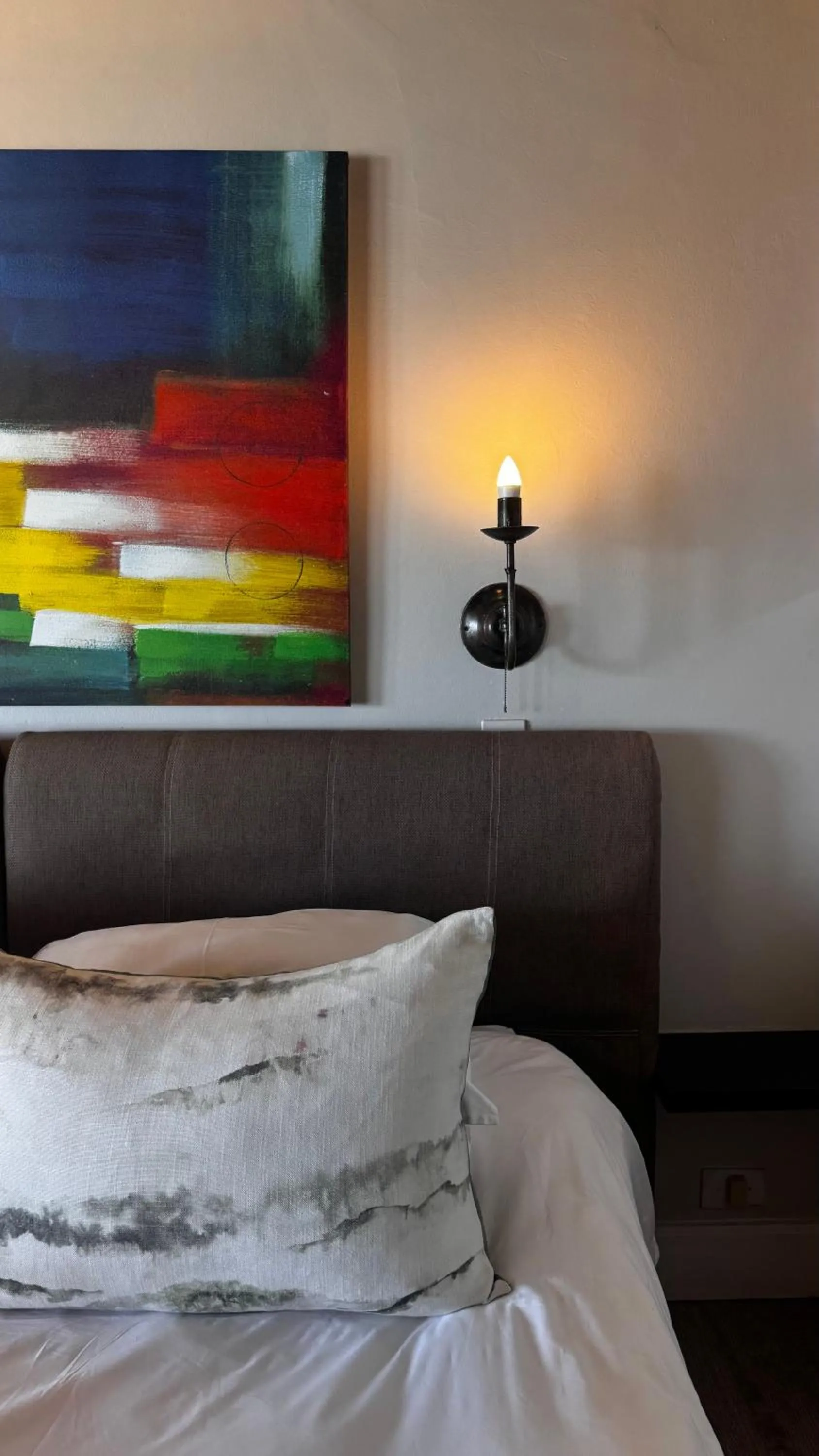 Decorative detail, Bed in Dolphin Dunes Guesthouse