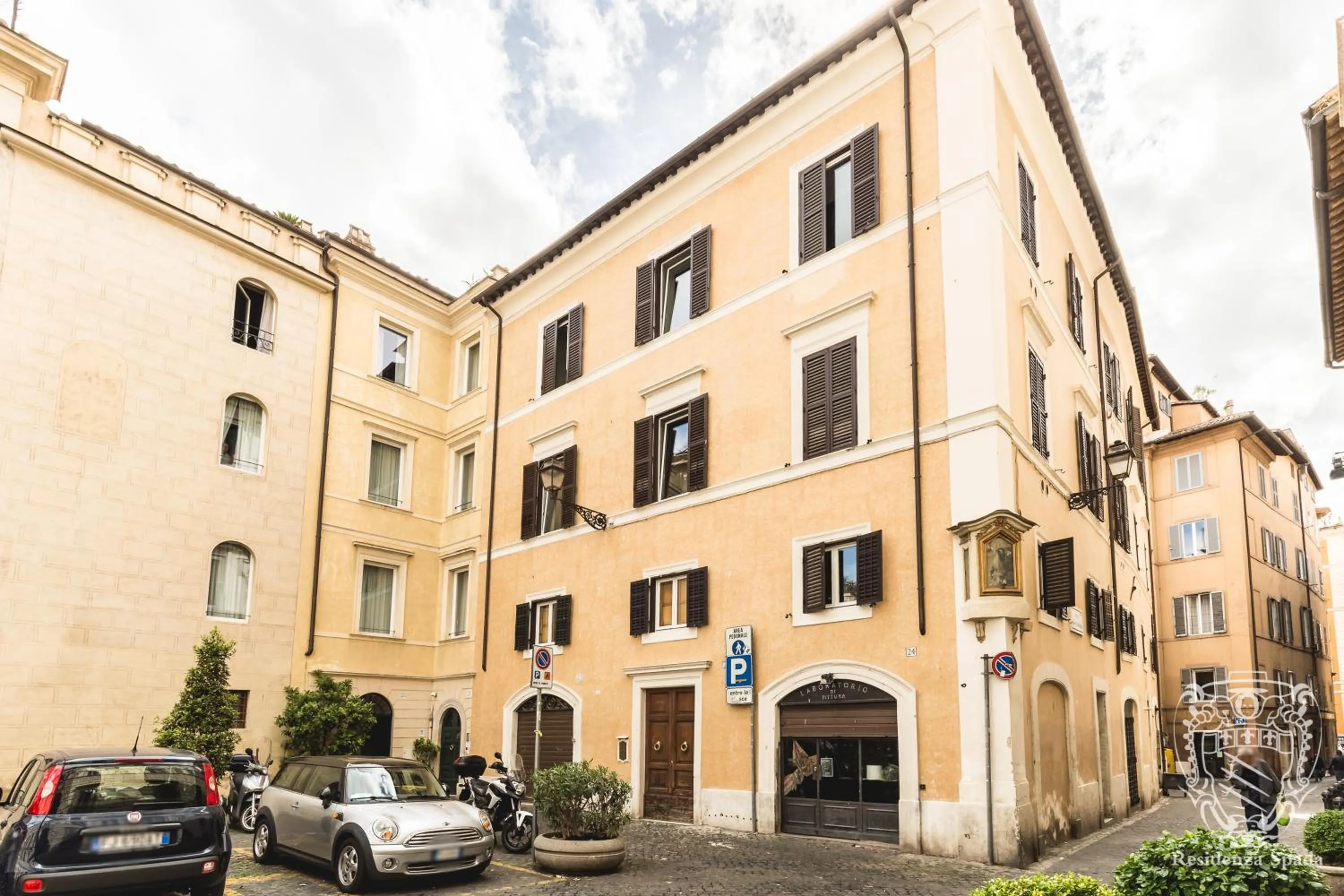 Property building in Residenza Spada