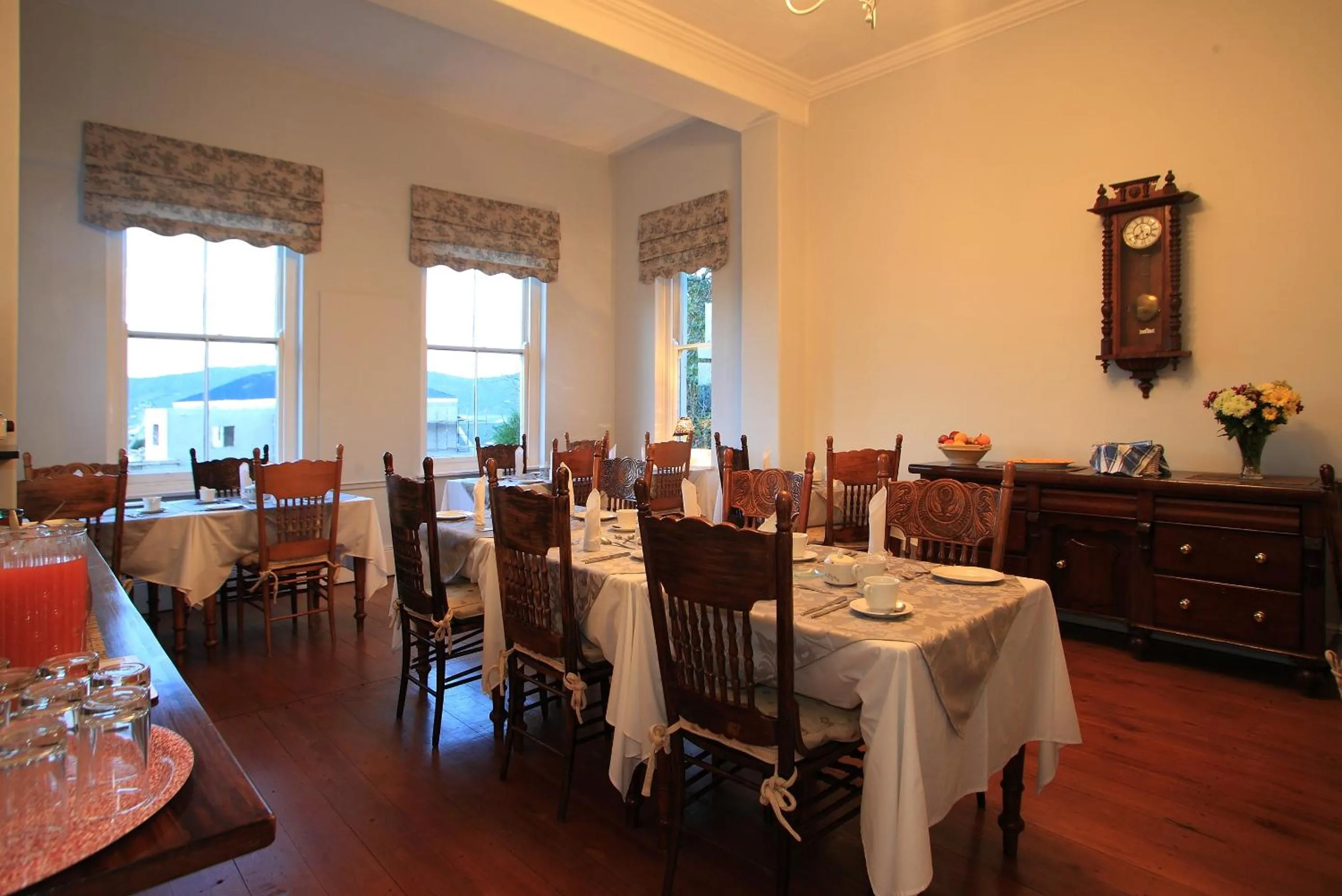 Restaurant/places to eat in Yellowwood Lodge