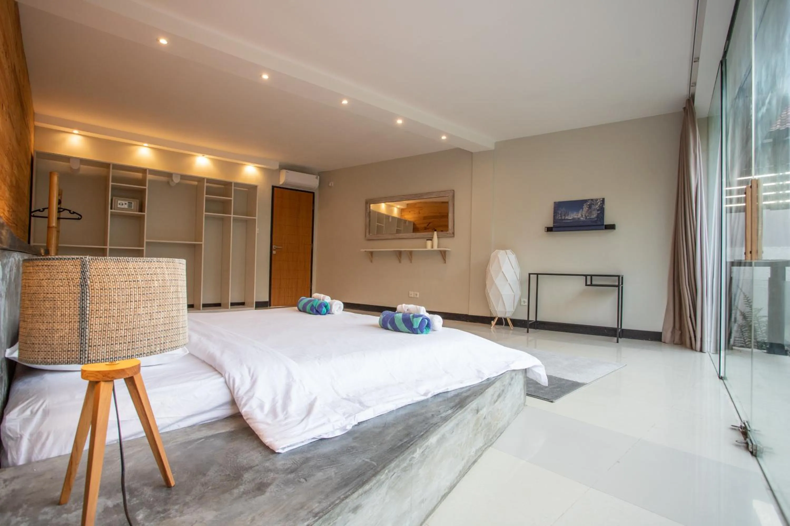 Photo of the whole room in Balian Surf Villas