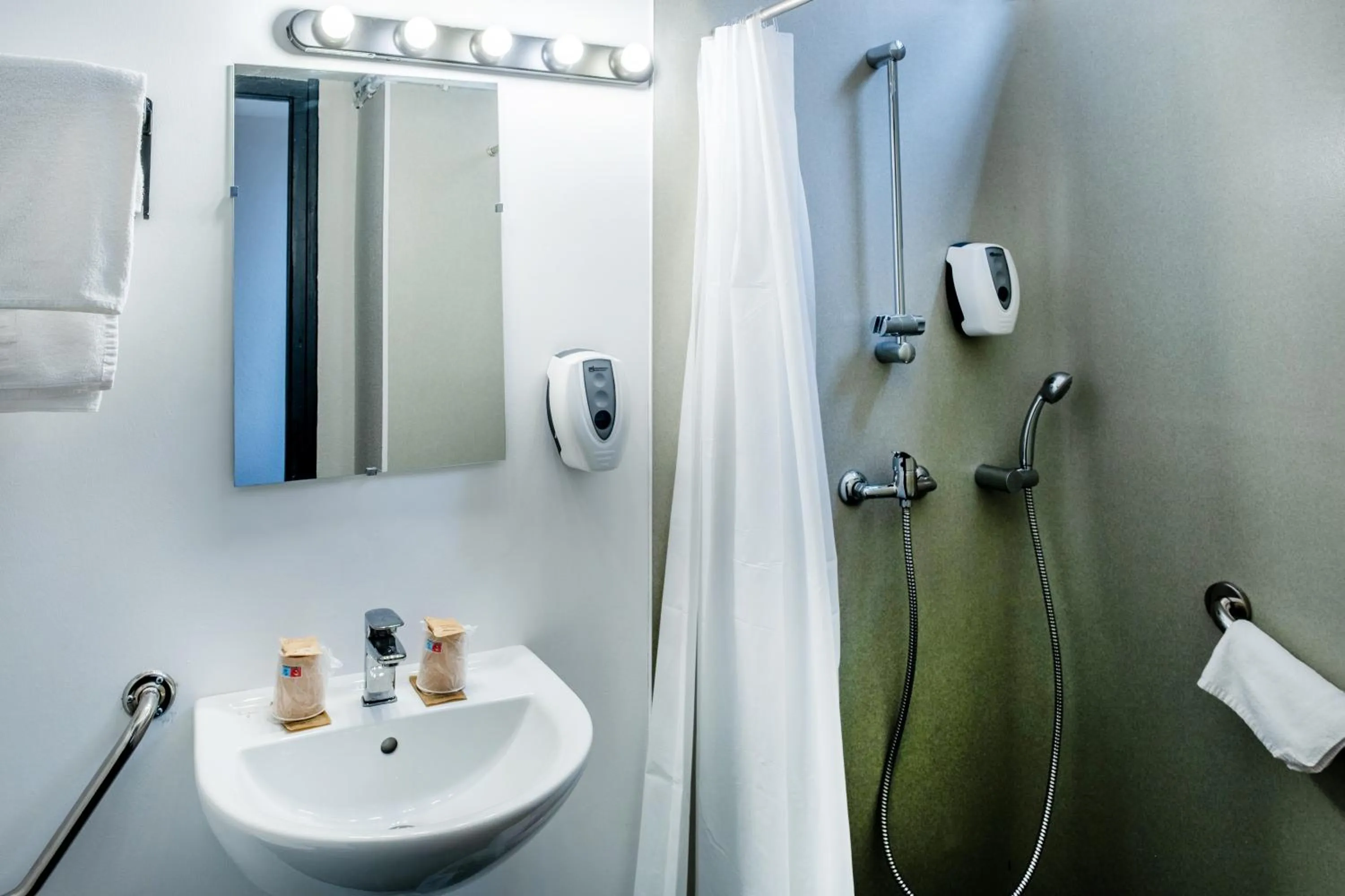 Bathroom in Hotel Du Gave