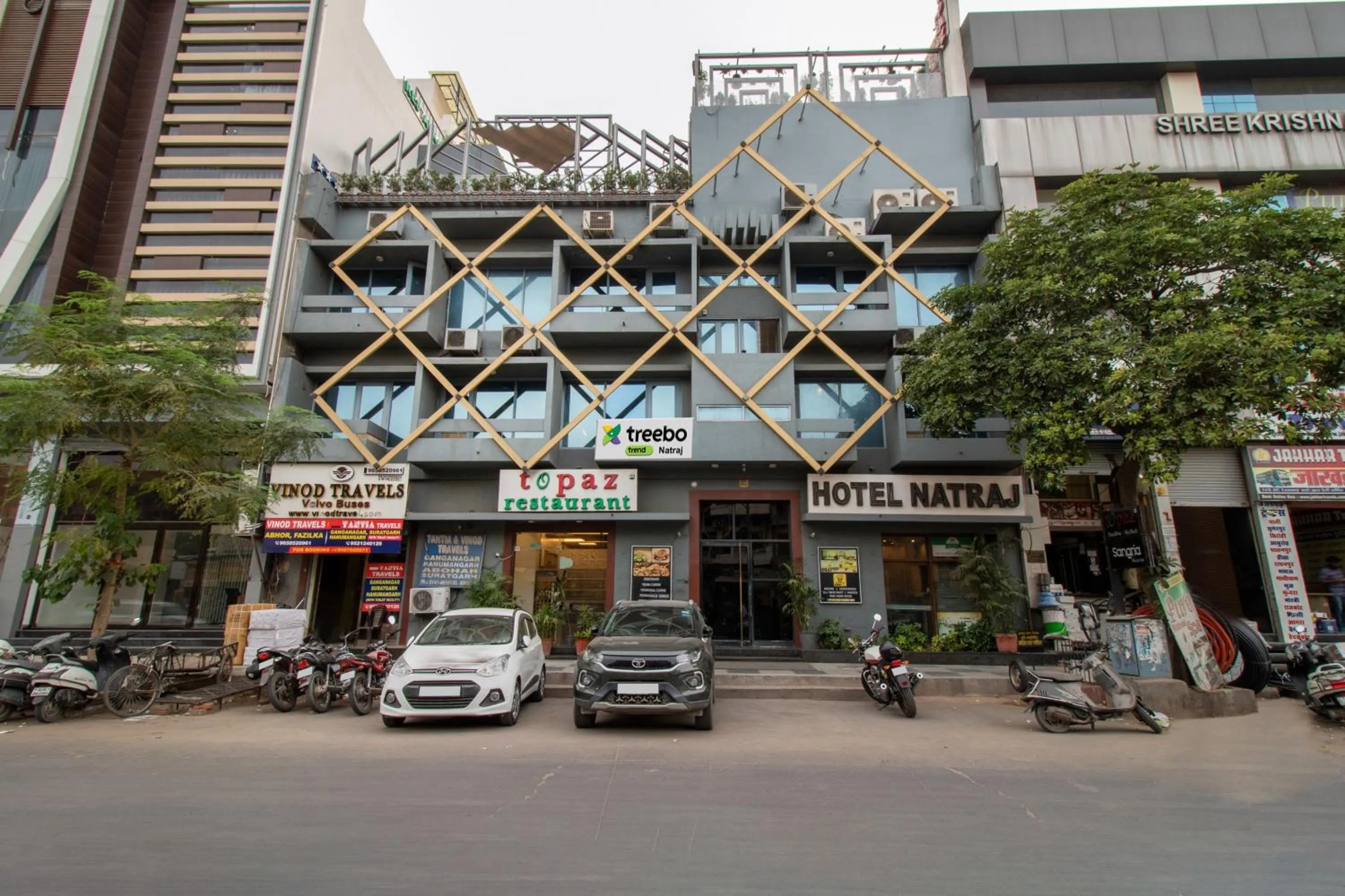 Facade/entrance in Treebo Natraj - Jaipur
