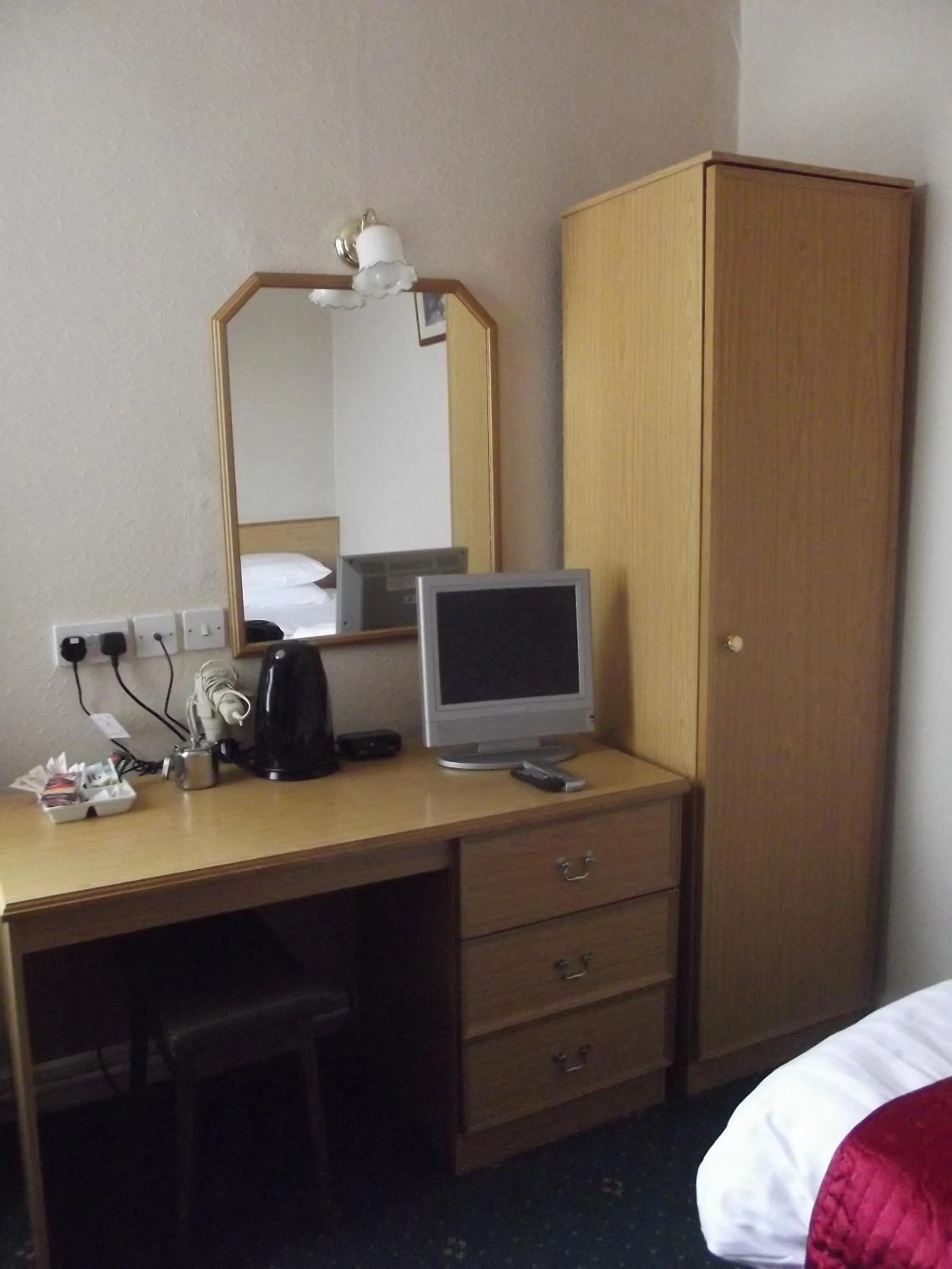 TV and multimedia, Bed in Plas Coch Hotel Ltd