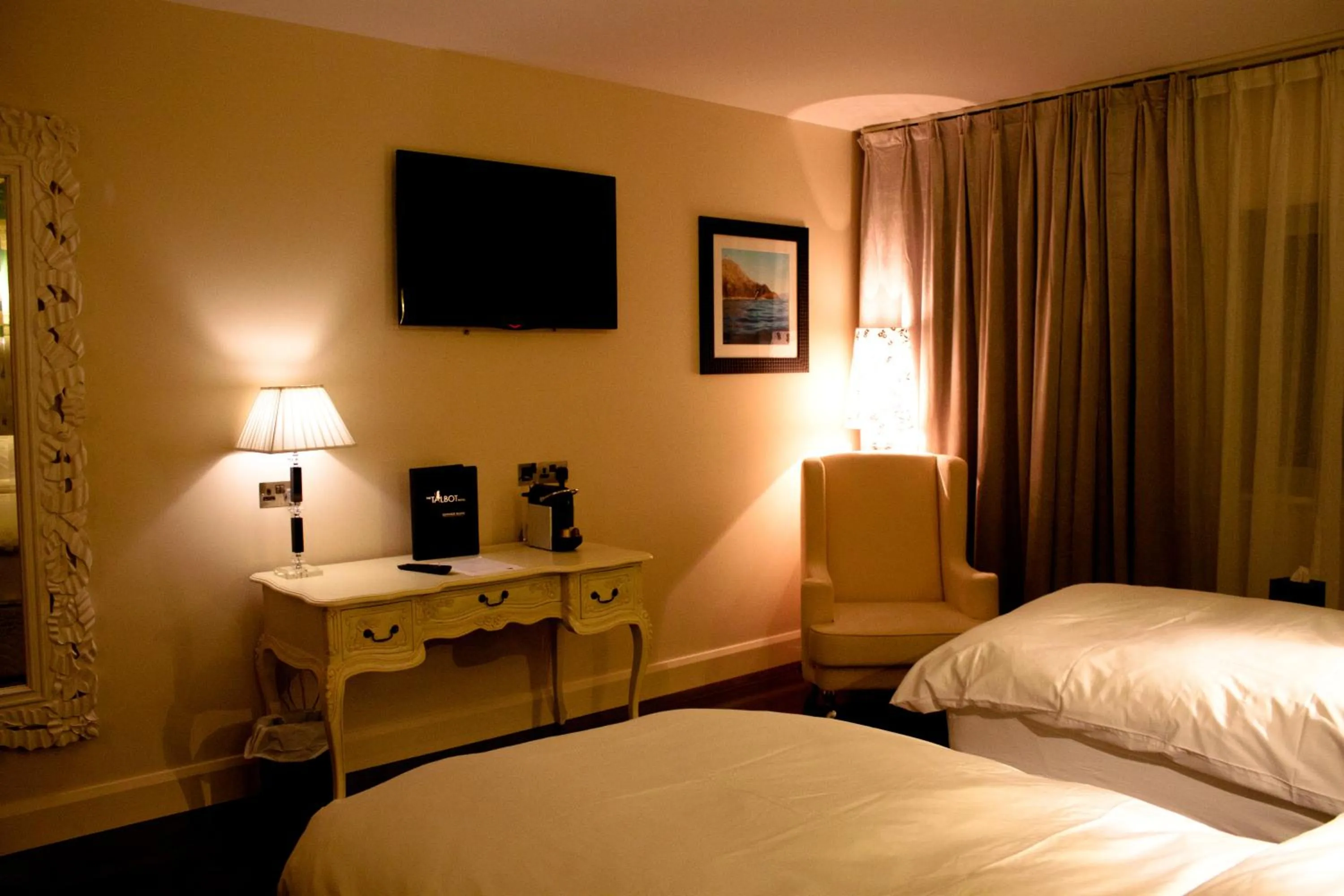 Decorative detail, Bed in The Talbot Hotel