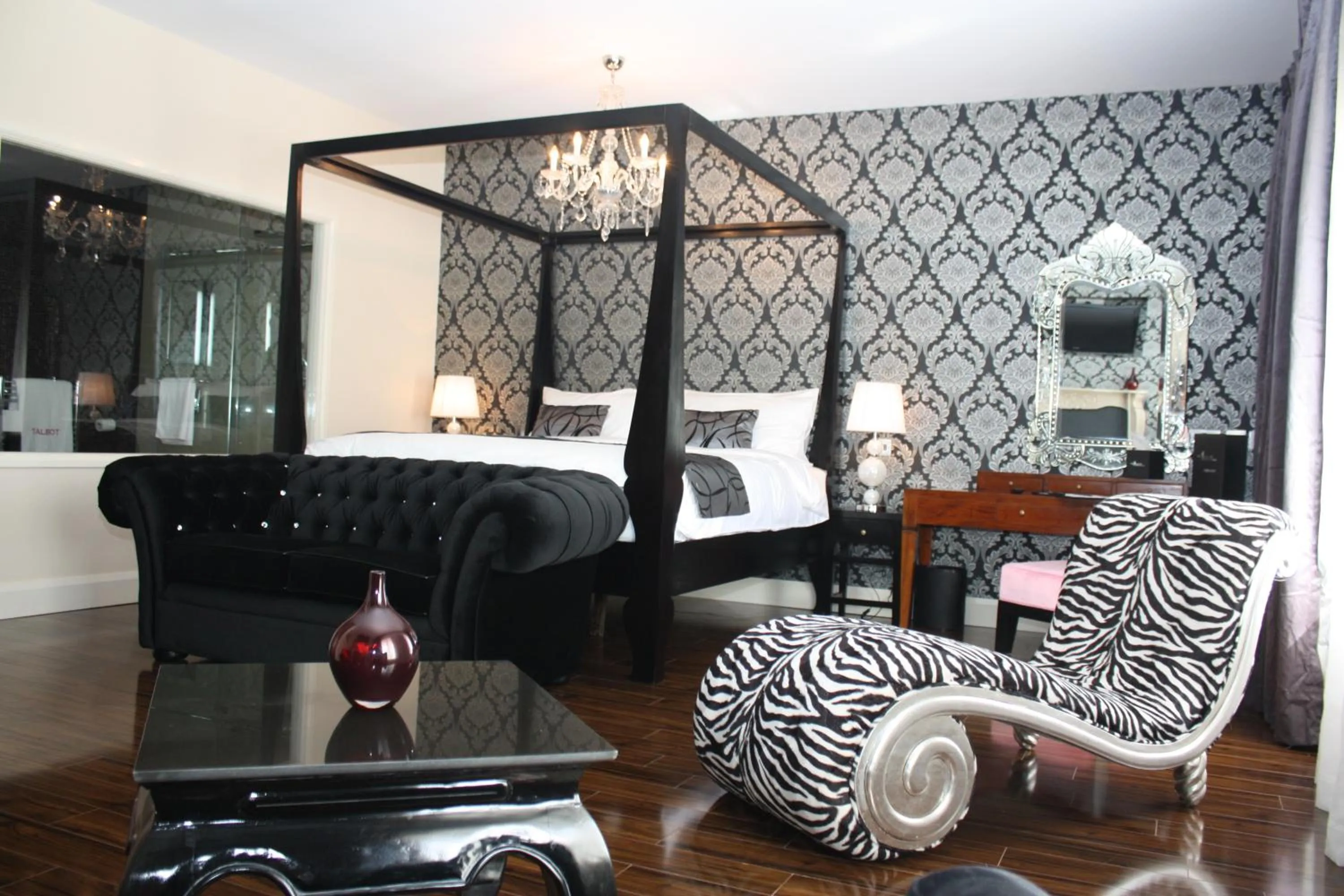 Photo of the whole room in The Talbot Hotel