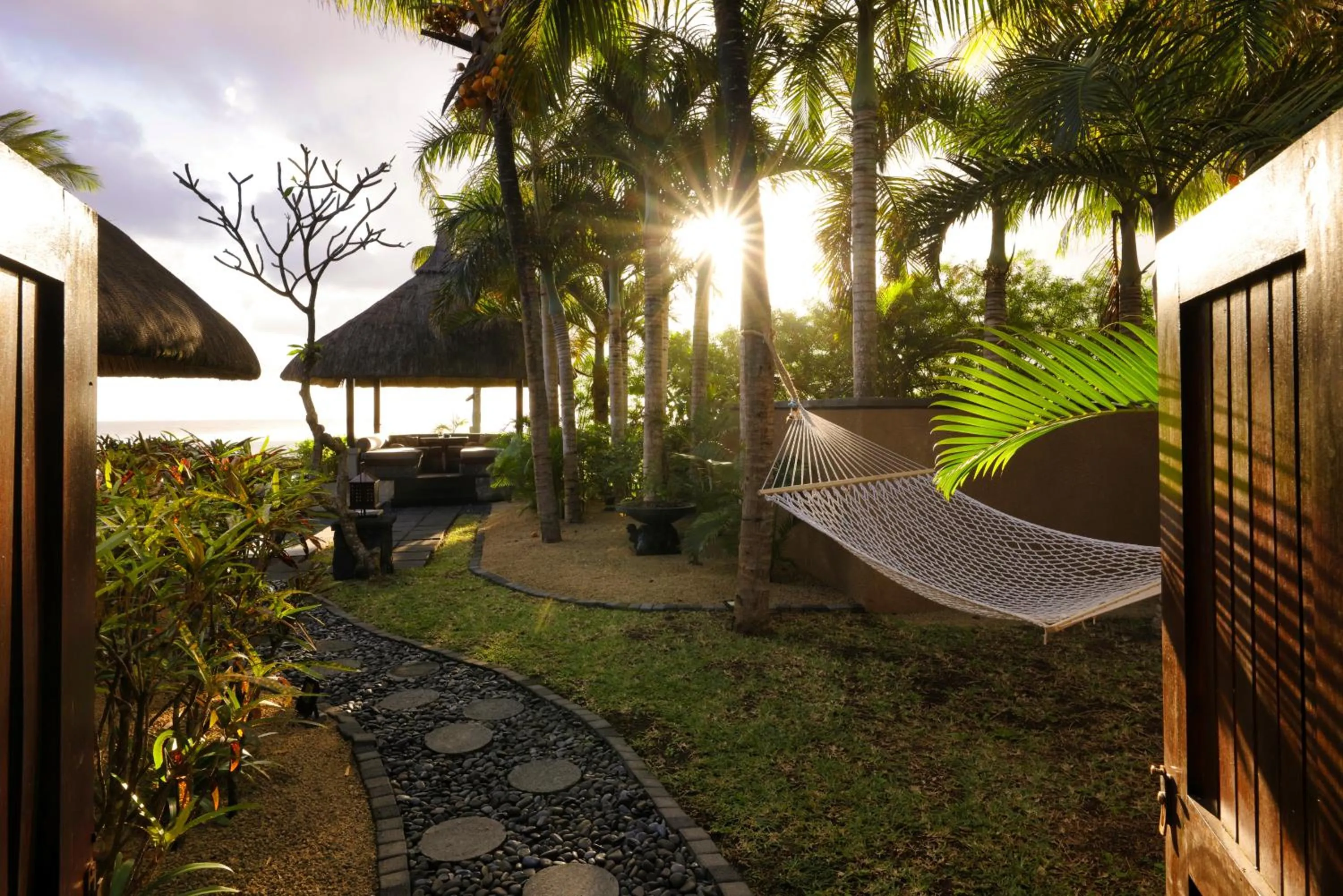 Garden in Shanti Maurice Resort & Spa