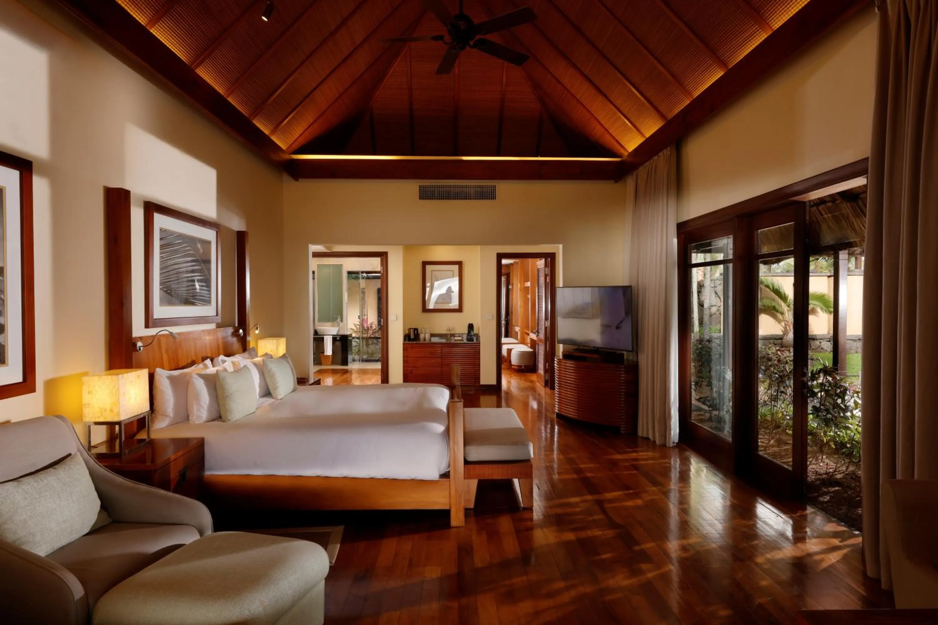 Bedroom, Bed in Shanti Maurice Resort & Spa
