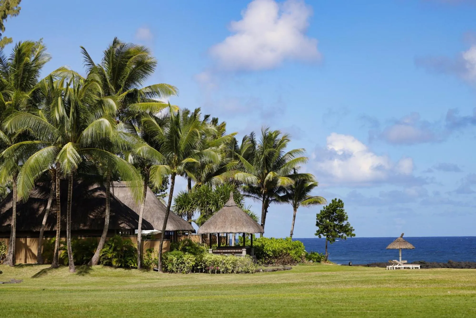 Property building in Shanti Maurice Resort & Spa