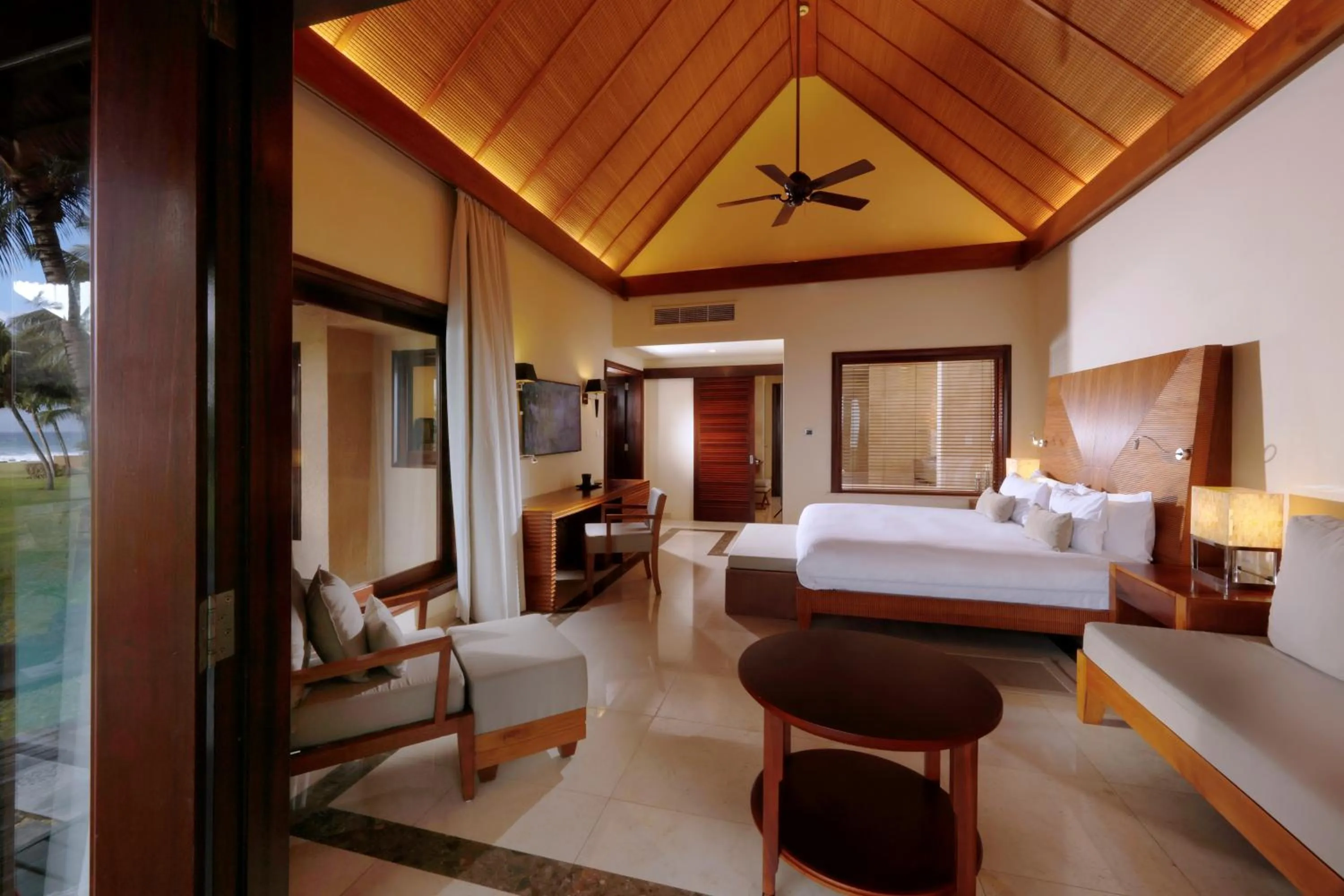 Bedroom, Bed in Shanti Maurice Resort & Spa