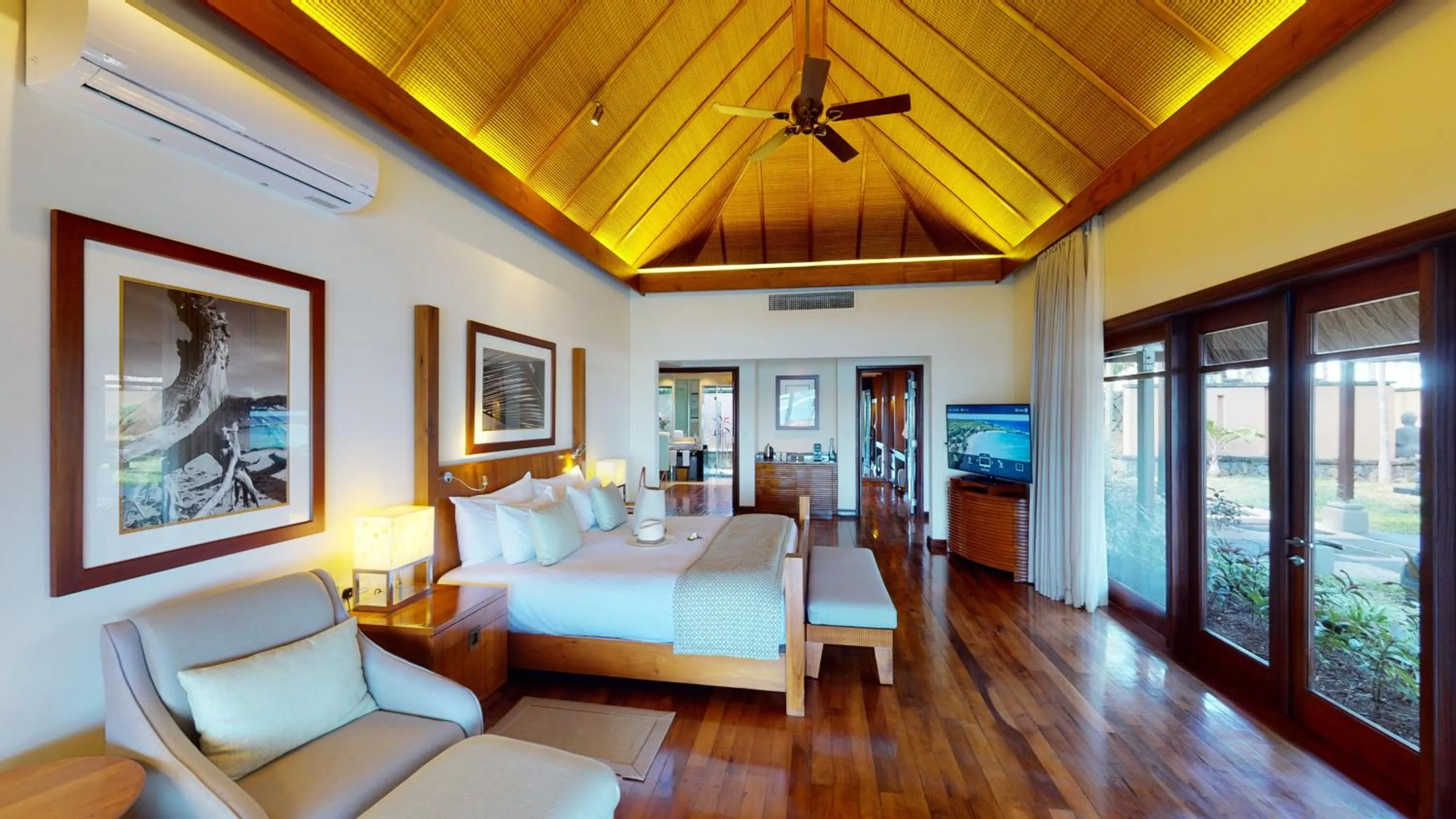 Bedroom, Bed in Shanti Maurice Resort & Spa