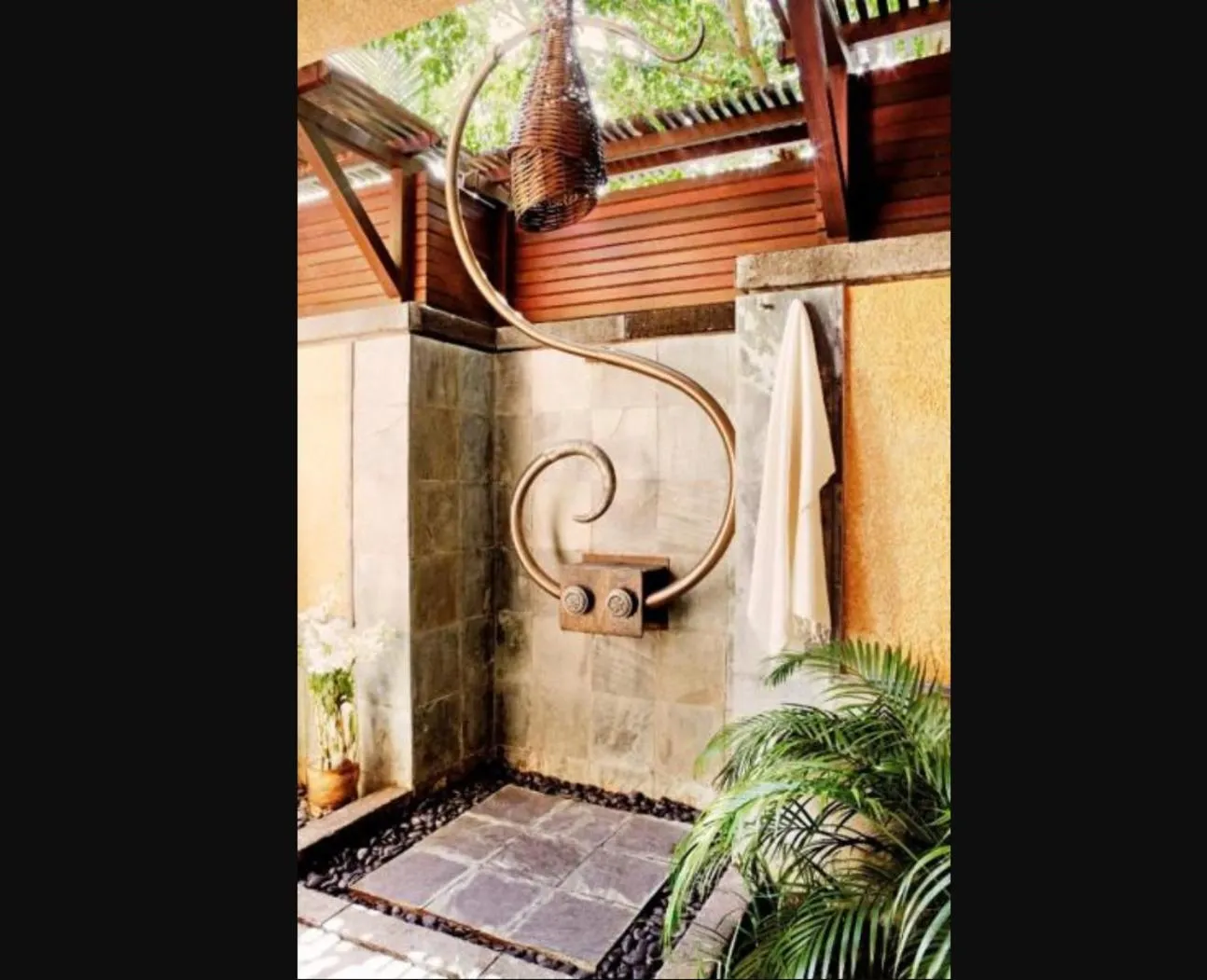 Shower in Shanti Maurice Resort & Spa