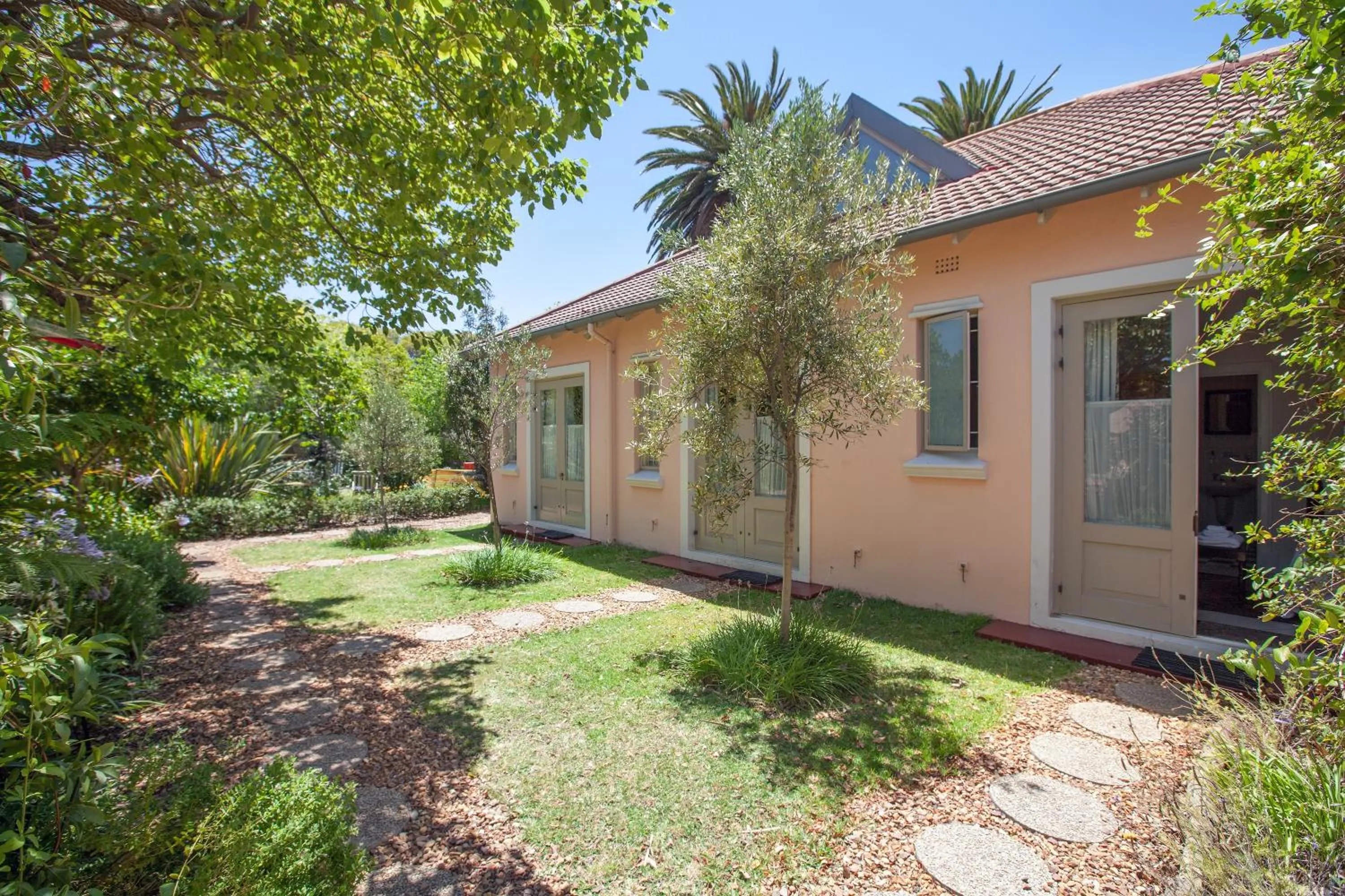 Property building in Medindi Manor