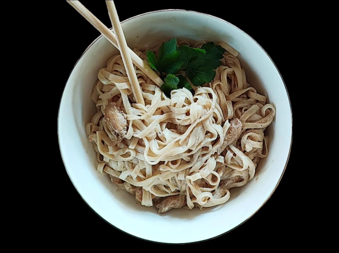 Restaurant/places to eat in Areg Hotel